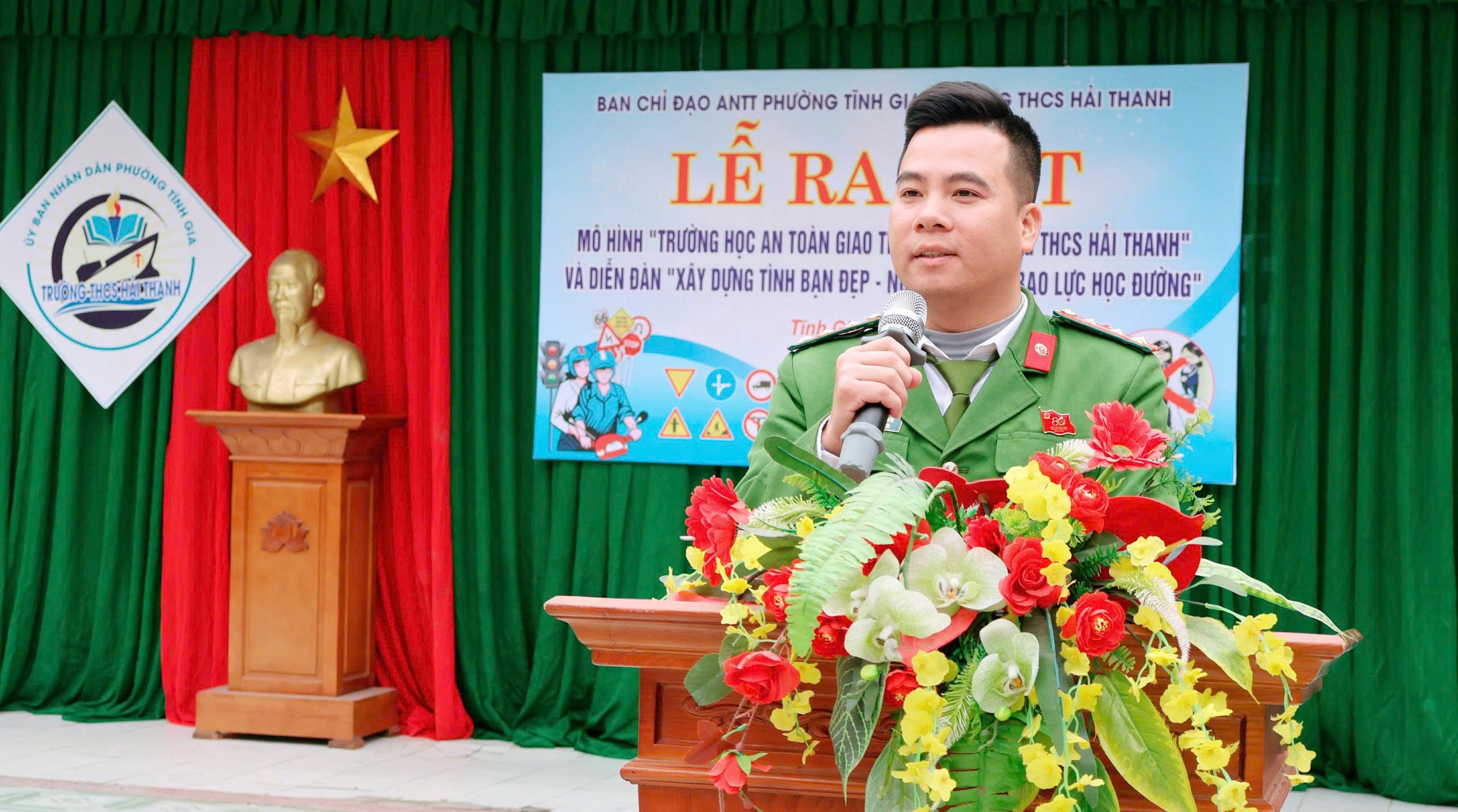 Anh-tin-bai