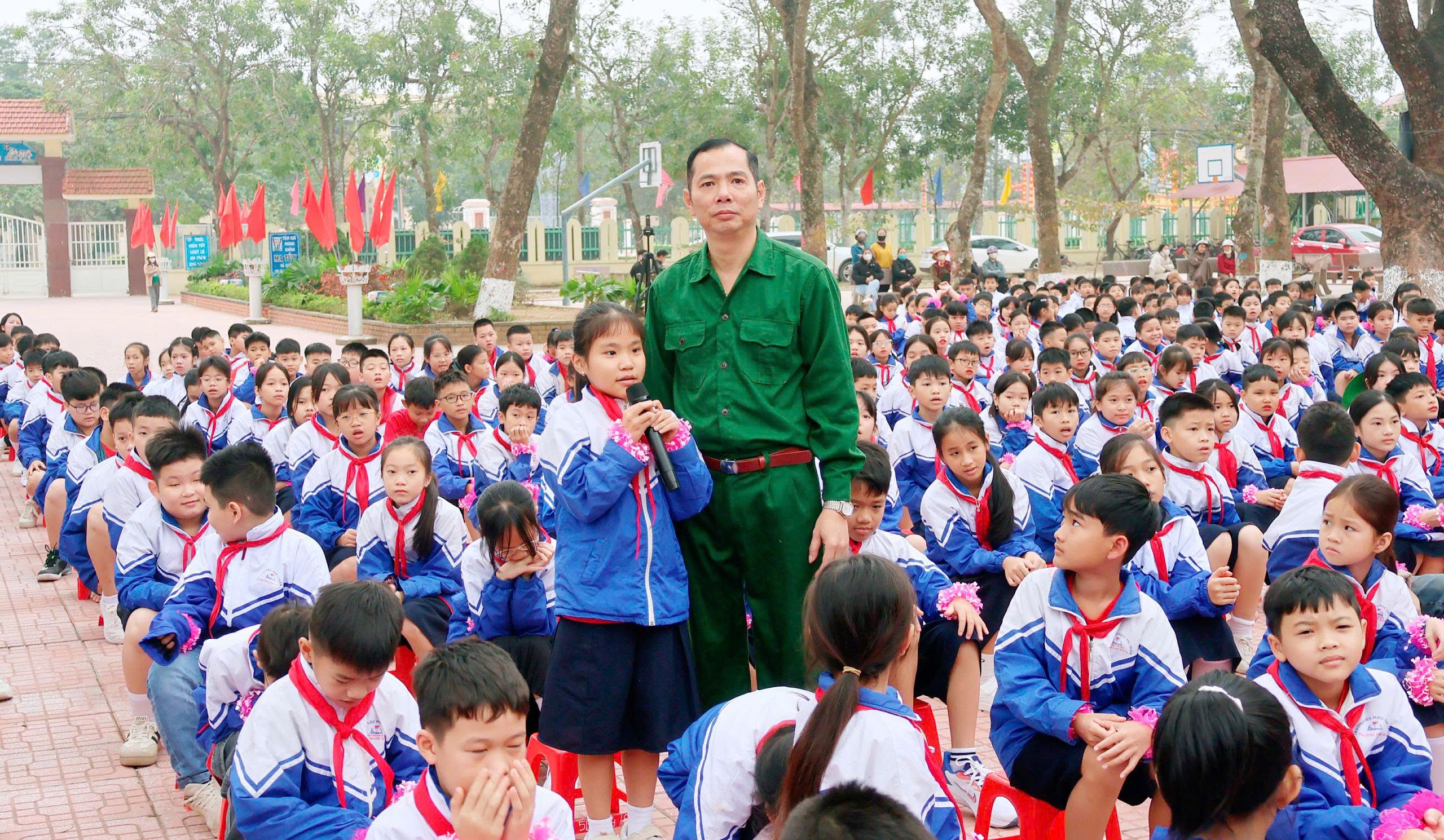 Anh-tin-bai