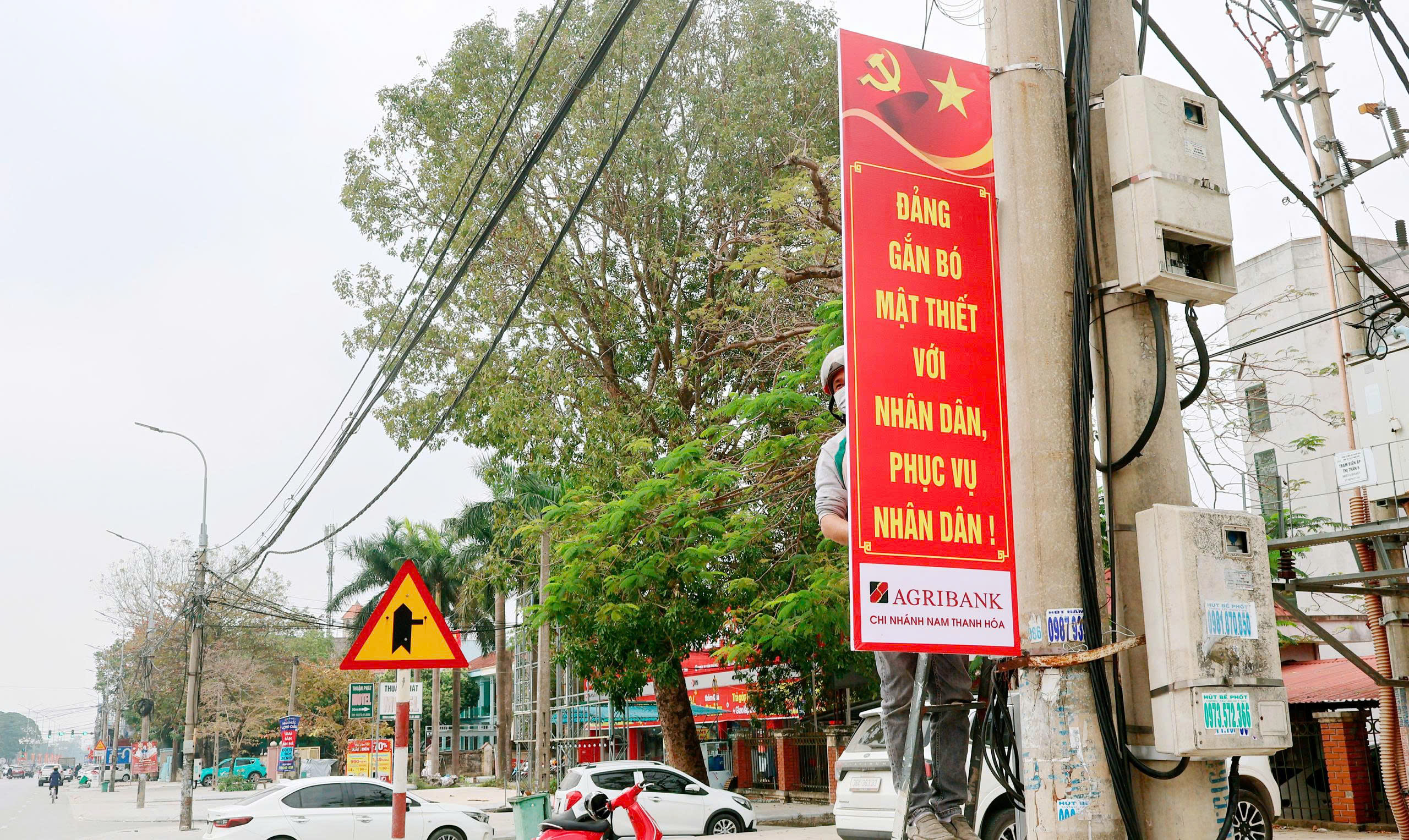 Anh-tin-bai