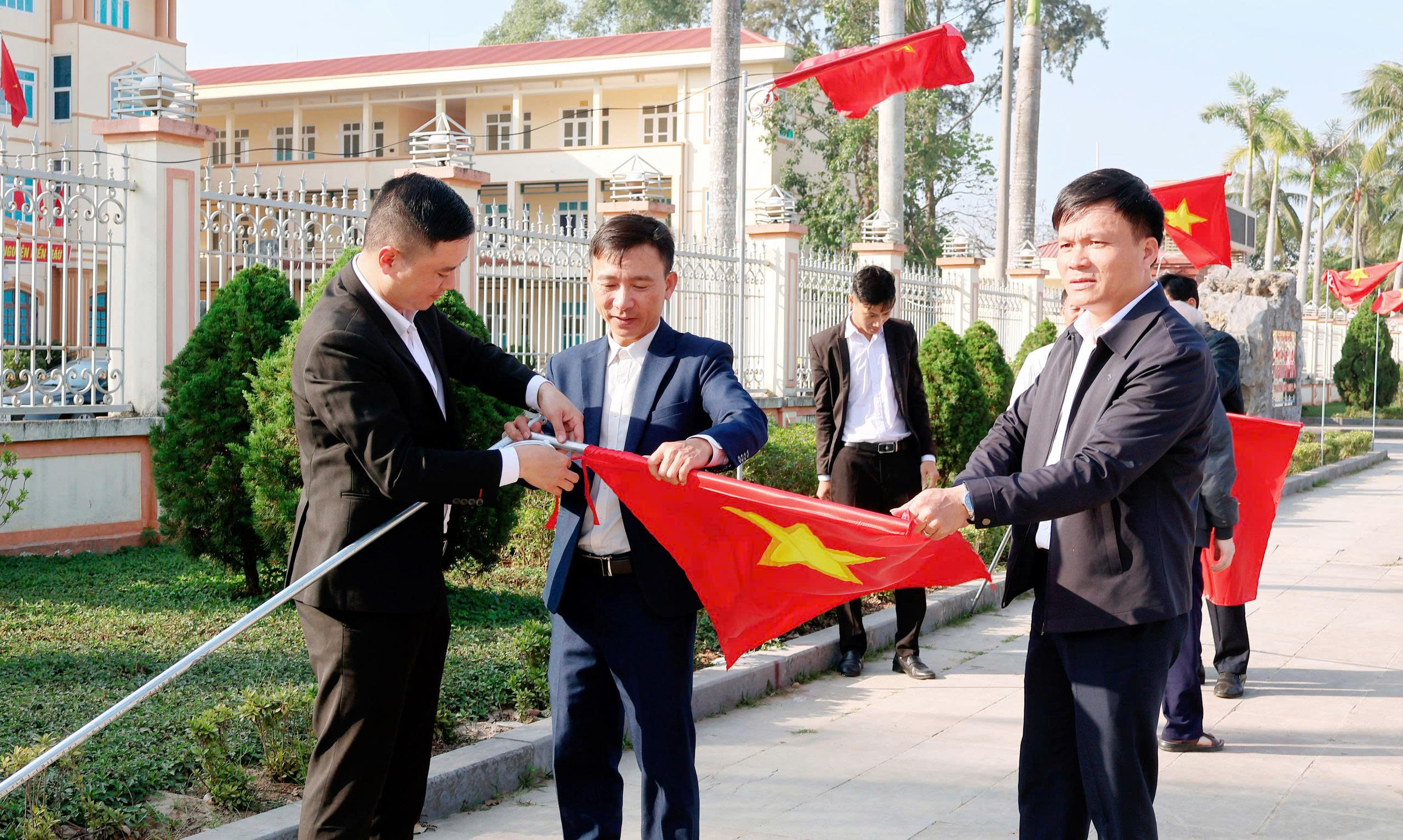 Anh-tin-bai