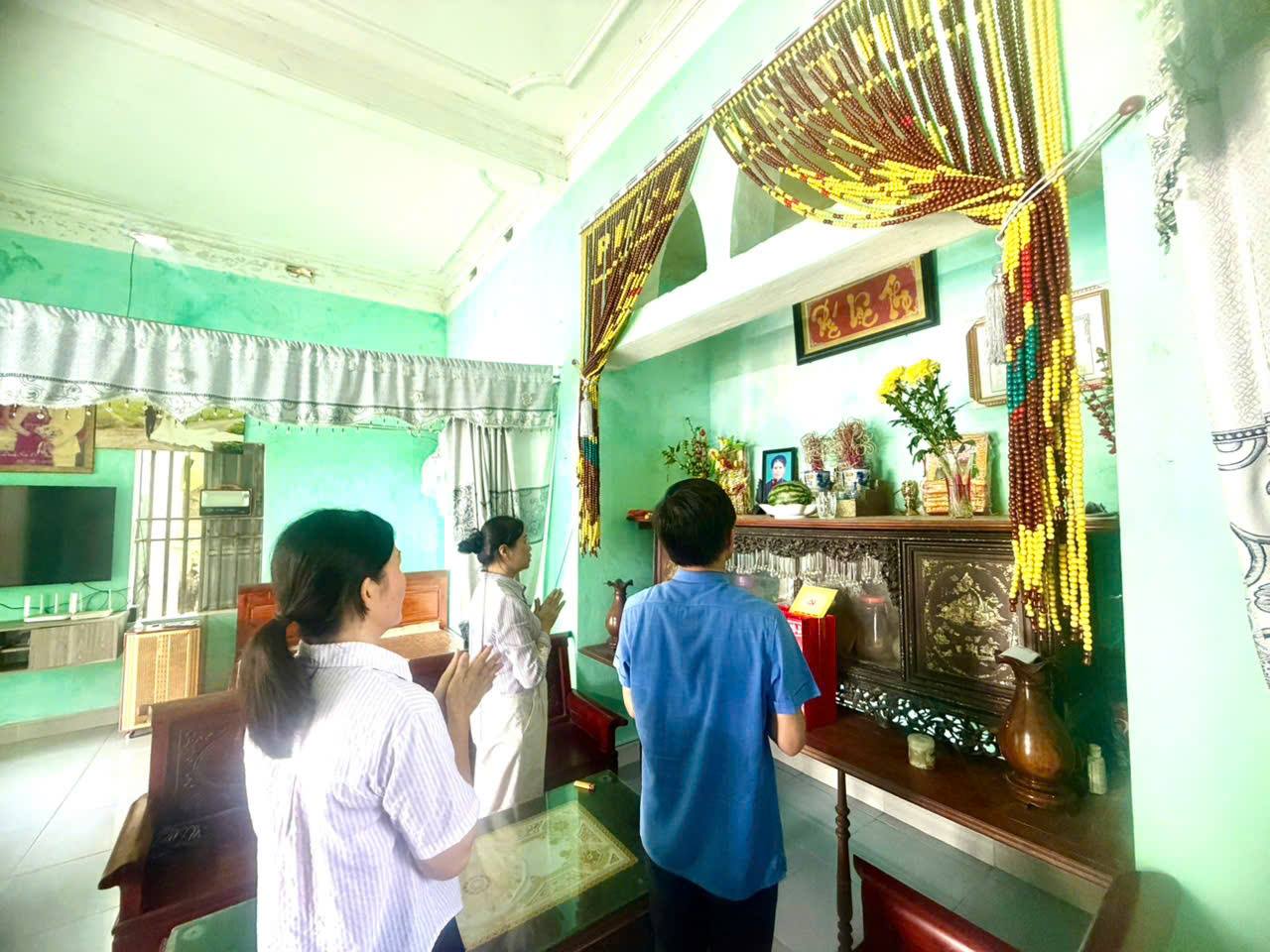 Anh-tin-bai