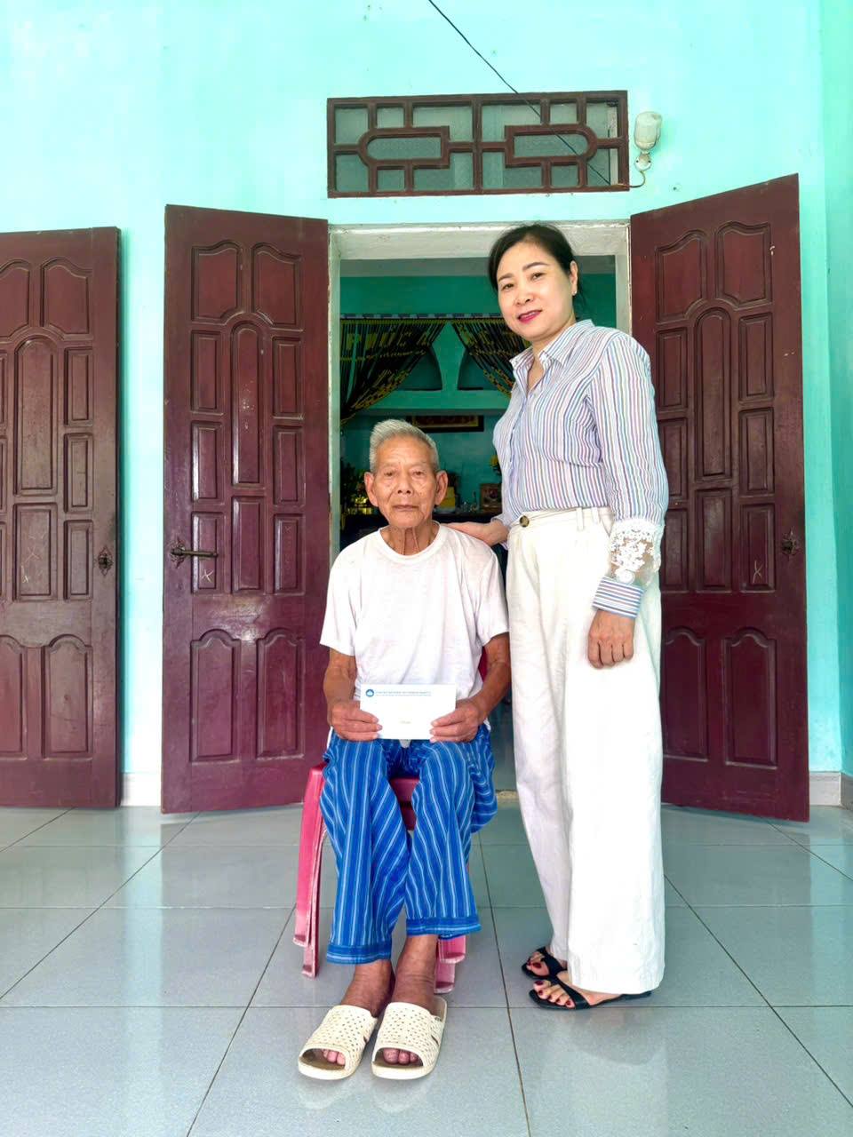 Anh-tin-bai