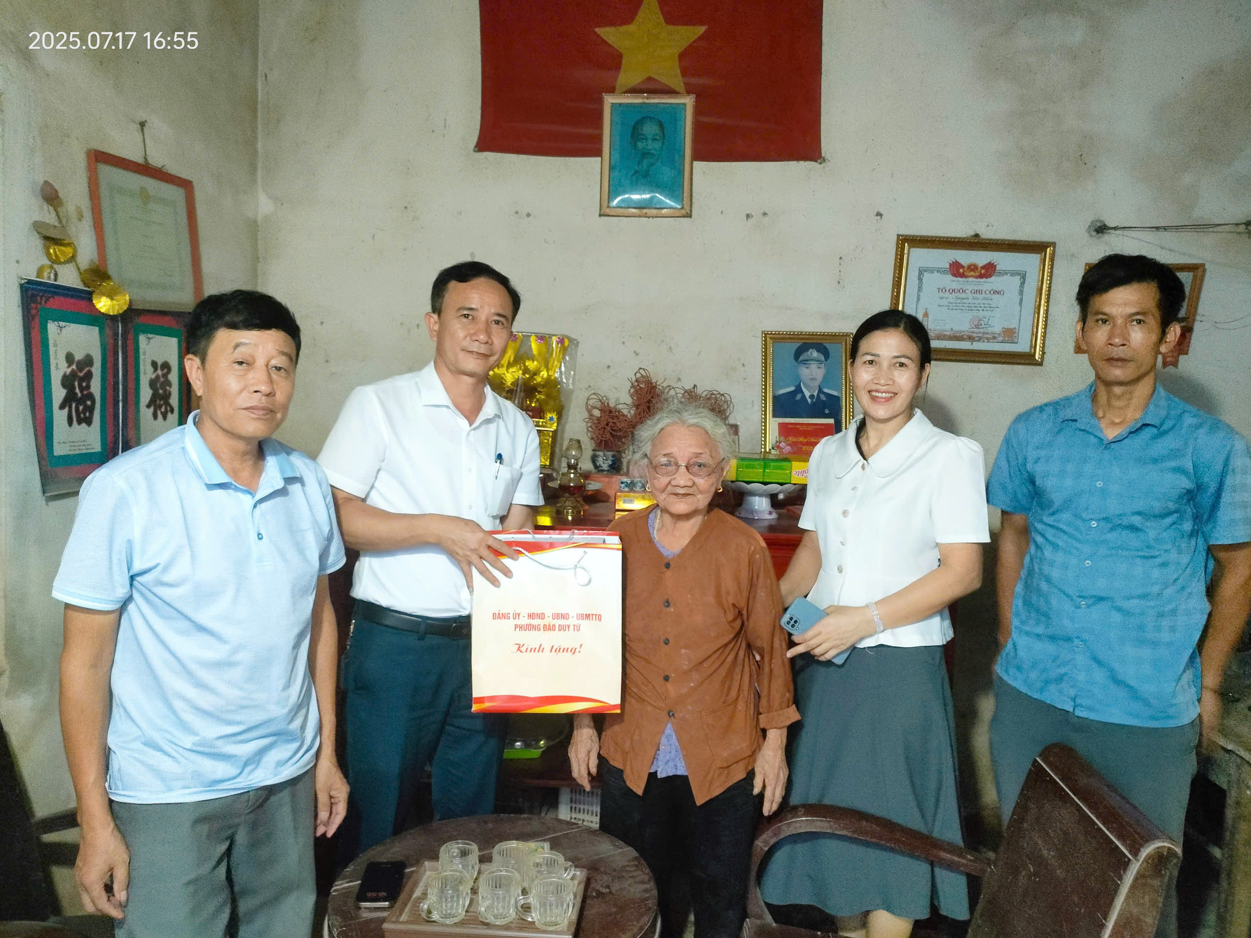 Anh-tin-bai