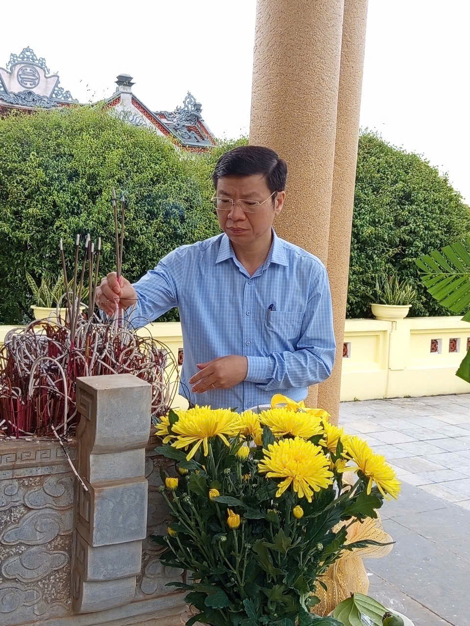 Anh-tin-bai