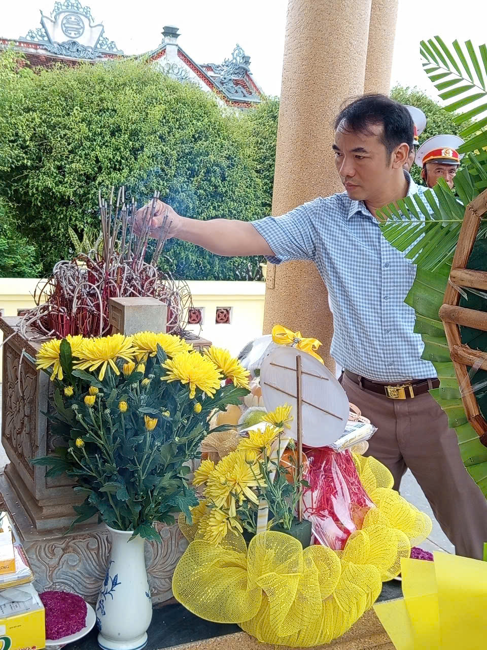 Anh-tin-bai