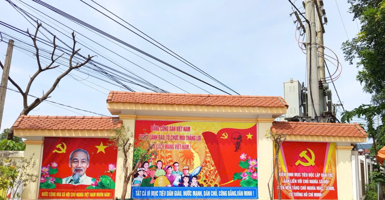 Công tác tuyên truyền trực quan hướng tới đại hội Đại hội Đảng bộ phường Đào Duy Từ lần thứ I, nhiệm kỳ 2025 - 2030
