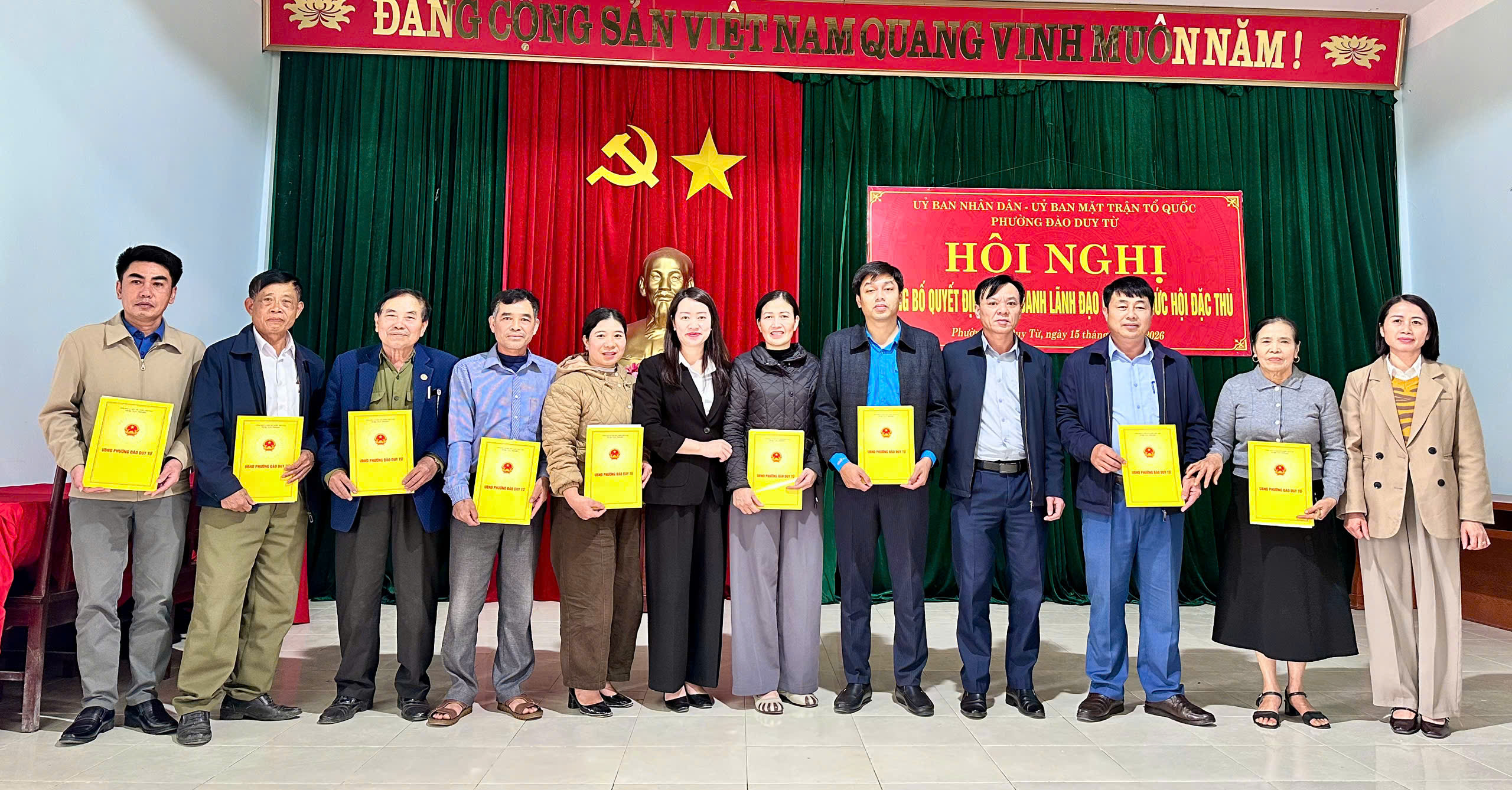 Hội nghị công bố các quyết định chức danh lãnh đạo các tổ chức hội đặc thù