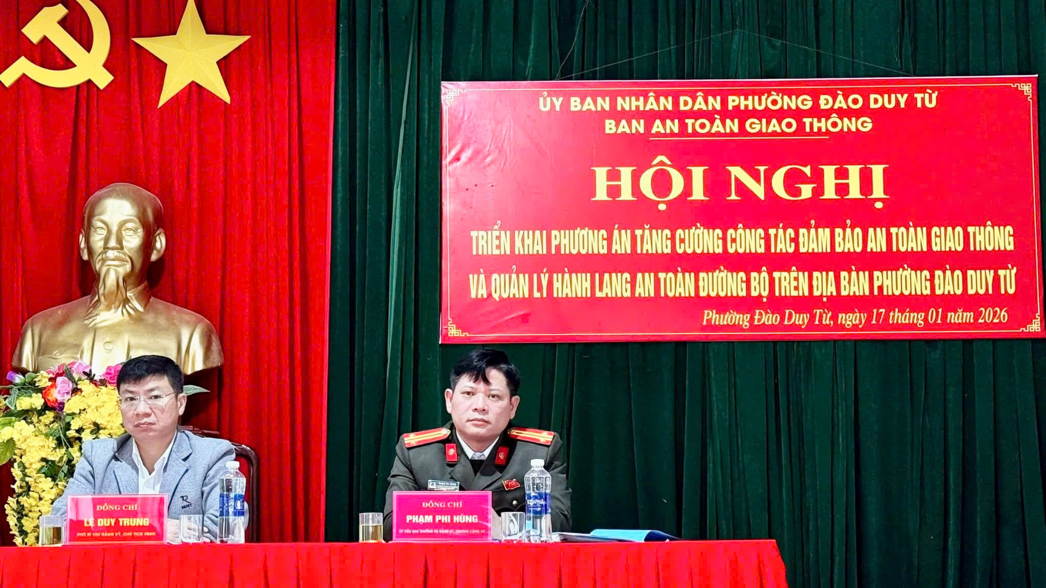 Hội nghị triển khai phương án tăng cường công tác bảo đảm an toàn giao thông và quản lý hành lang an toàn đường bộ trên địa bàn phường Đào Duy Từ.