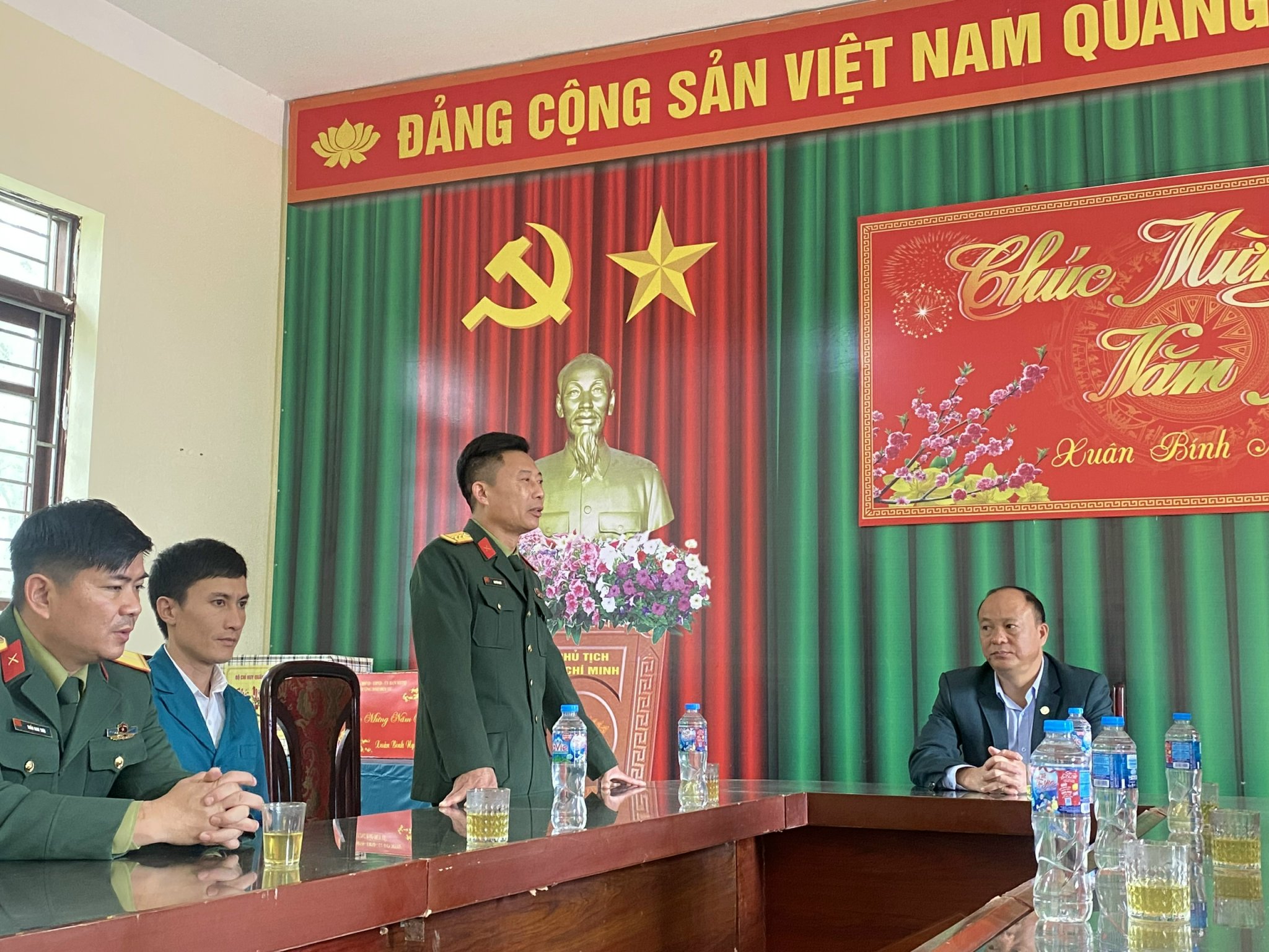 Anh-tin-bai