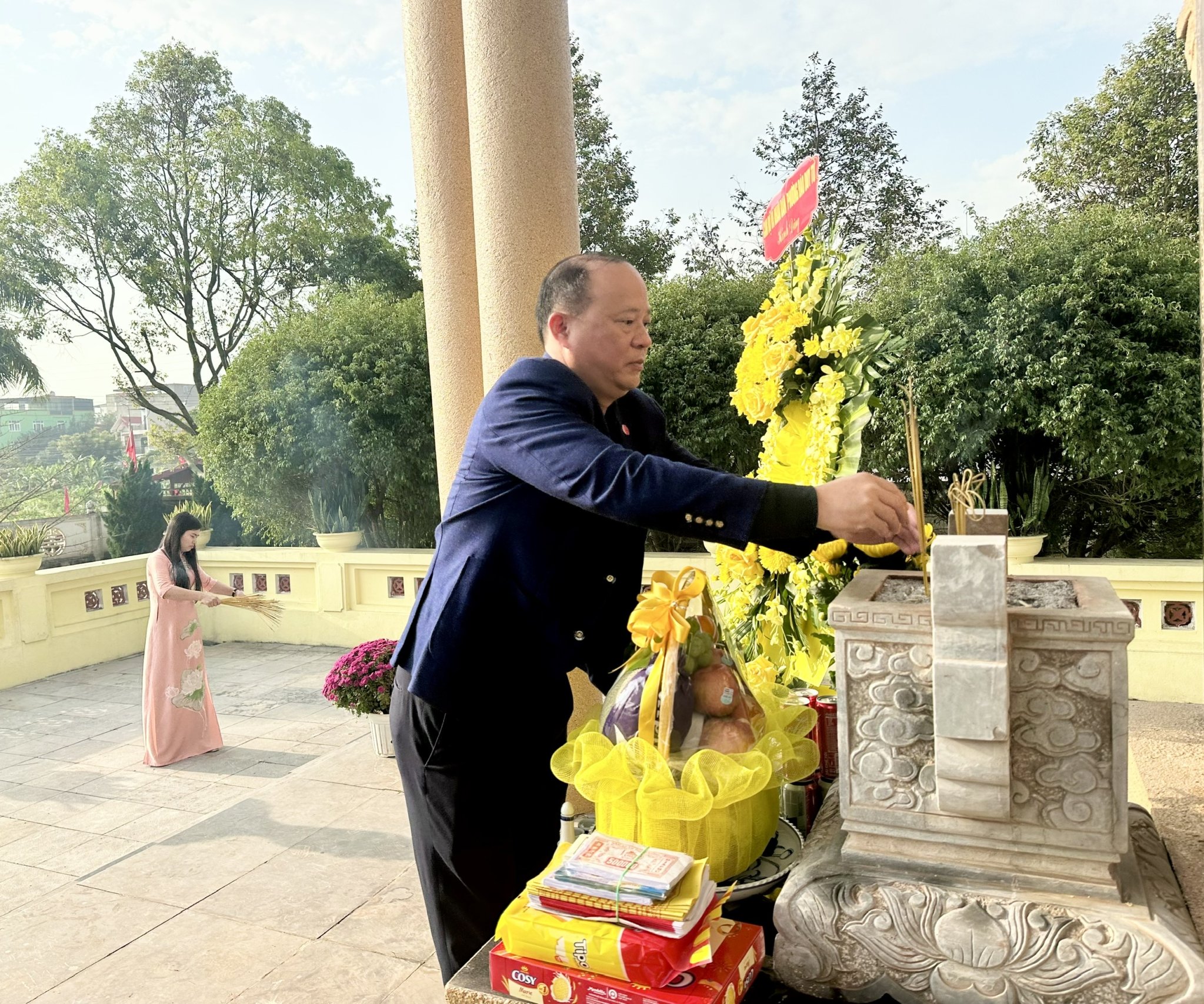Anh-tin-bai