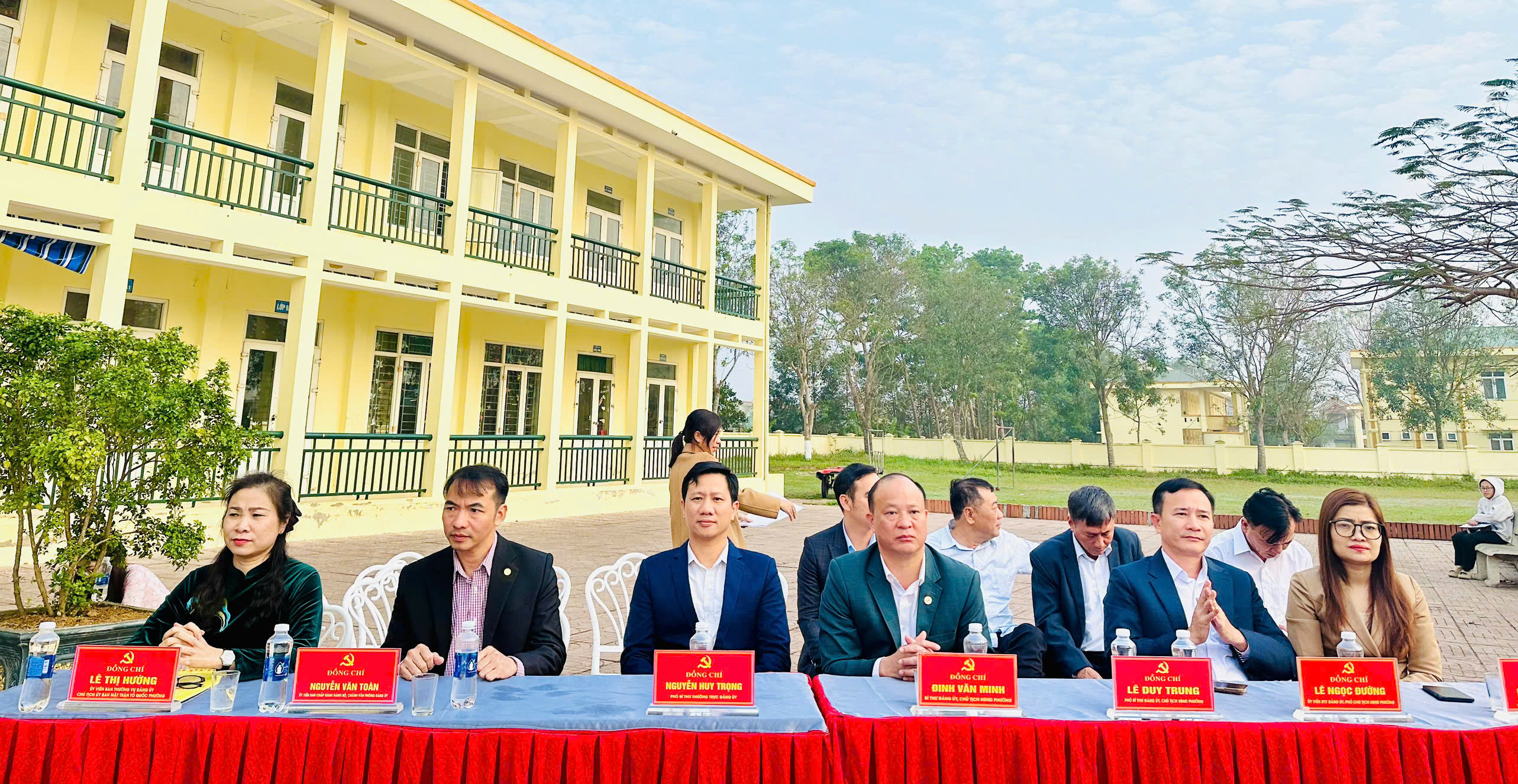Anh-tin-bai