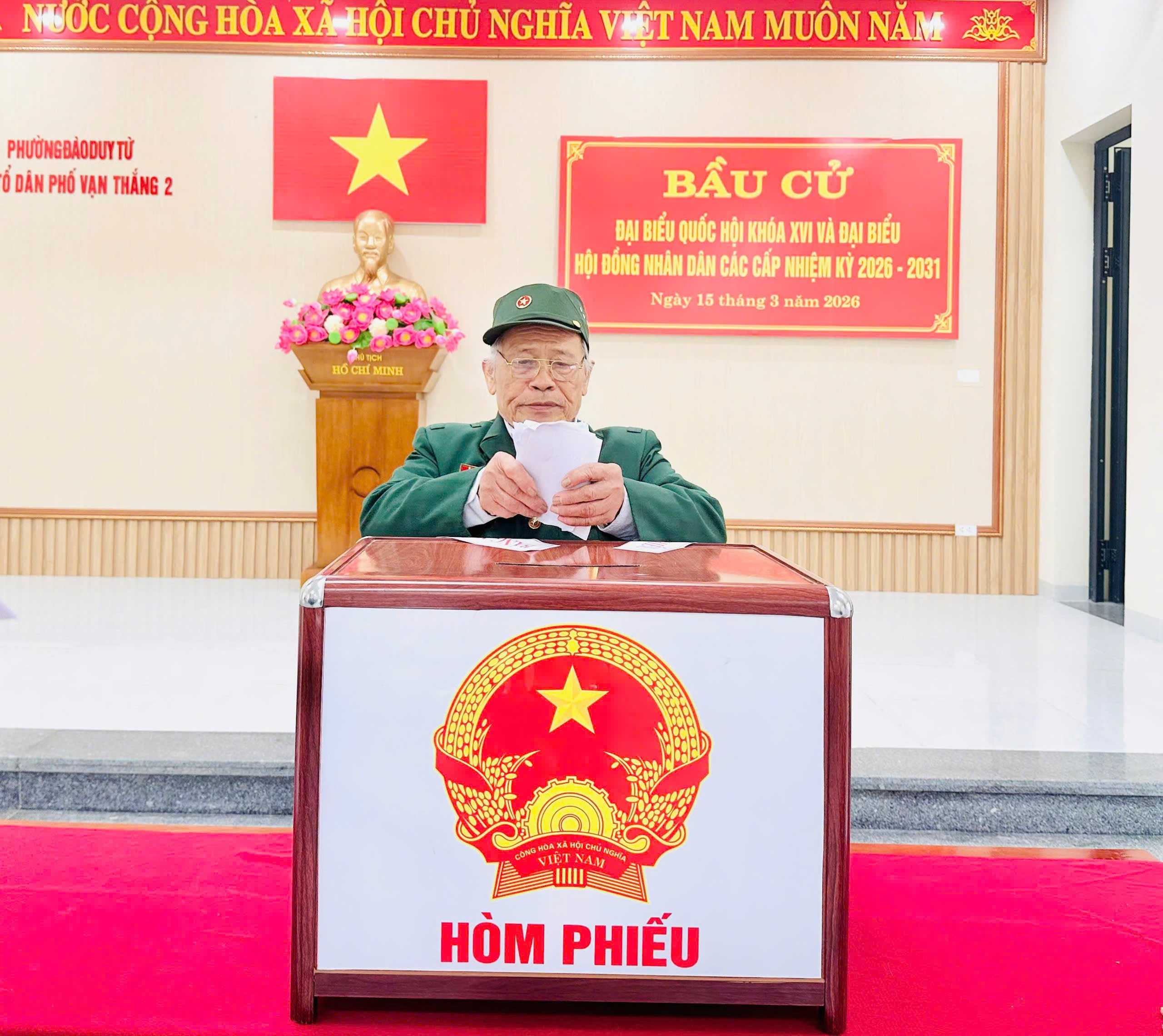 Anh-tin-bai