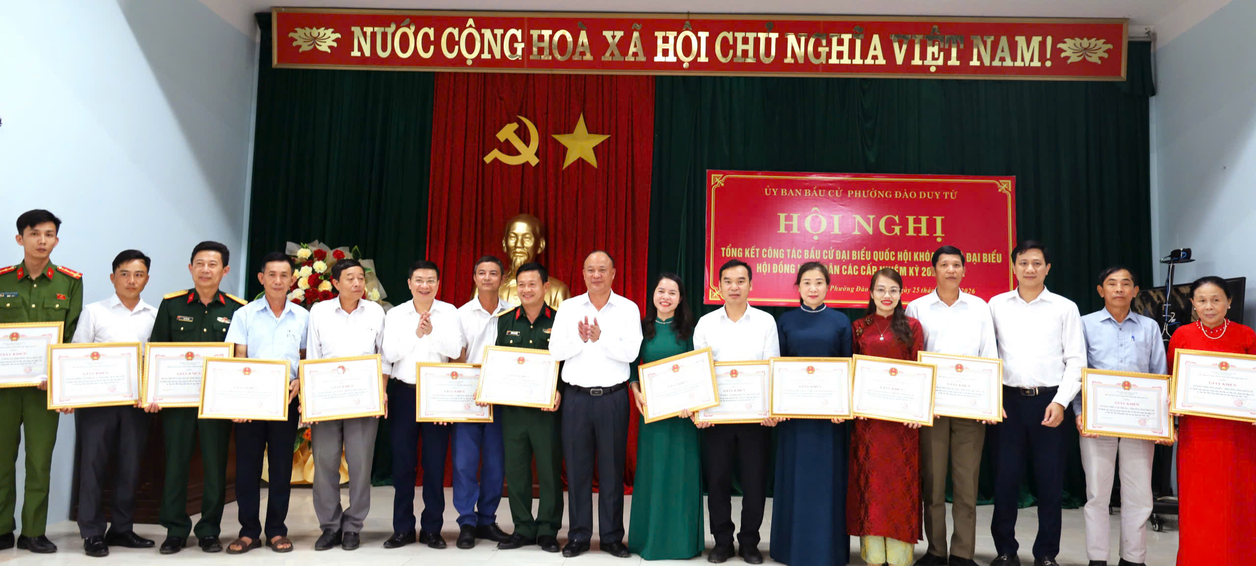 Anh-tin-bai