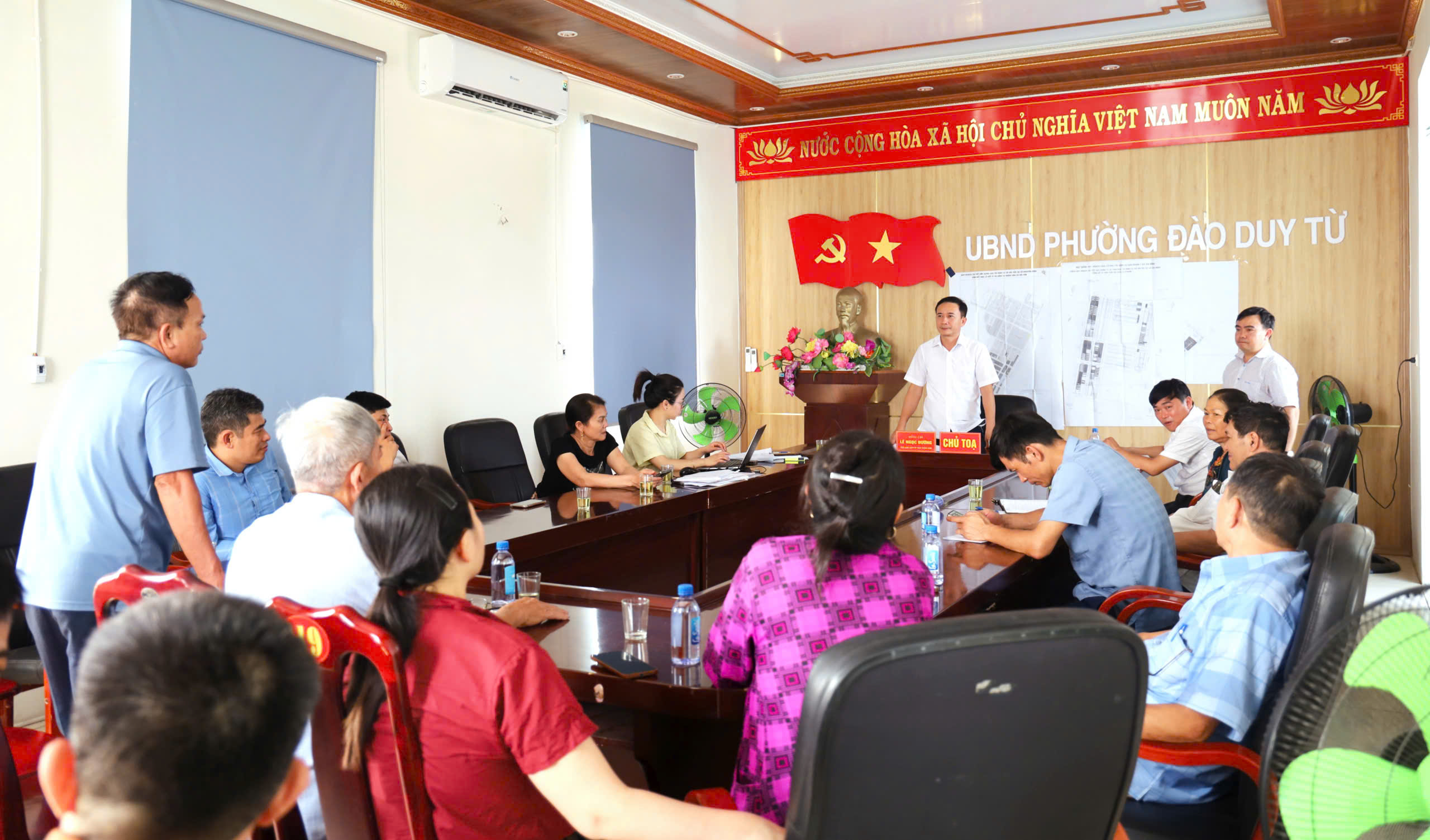 Hội nghị lấy ý kiến xây dựng phương án bố trí tái định cư Dự án Khu tái định cư Hải Hà.