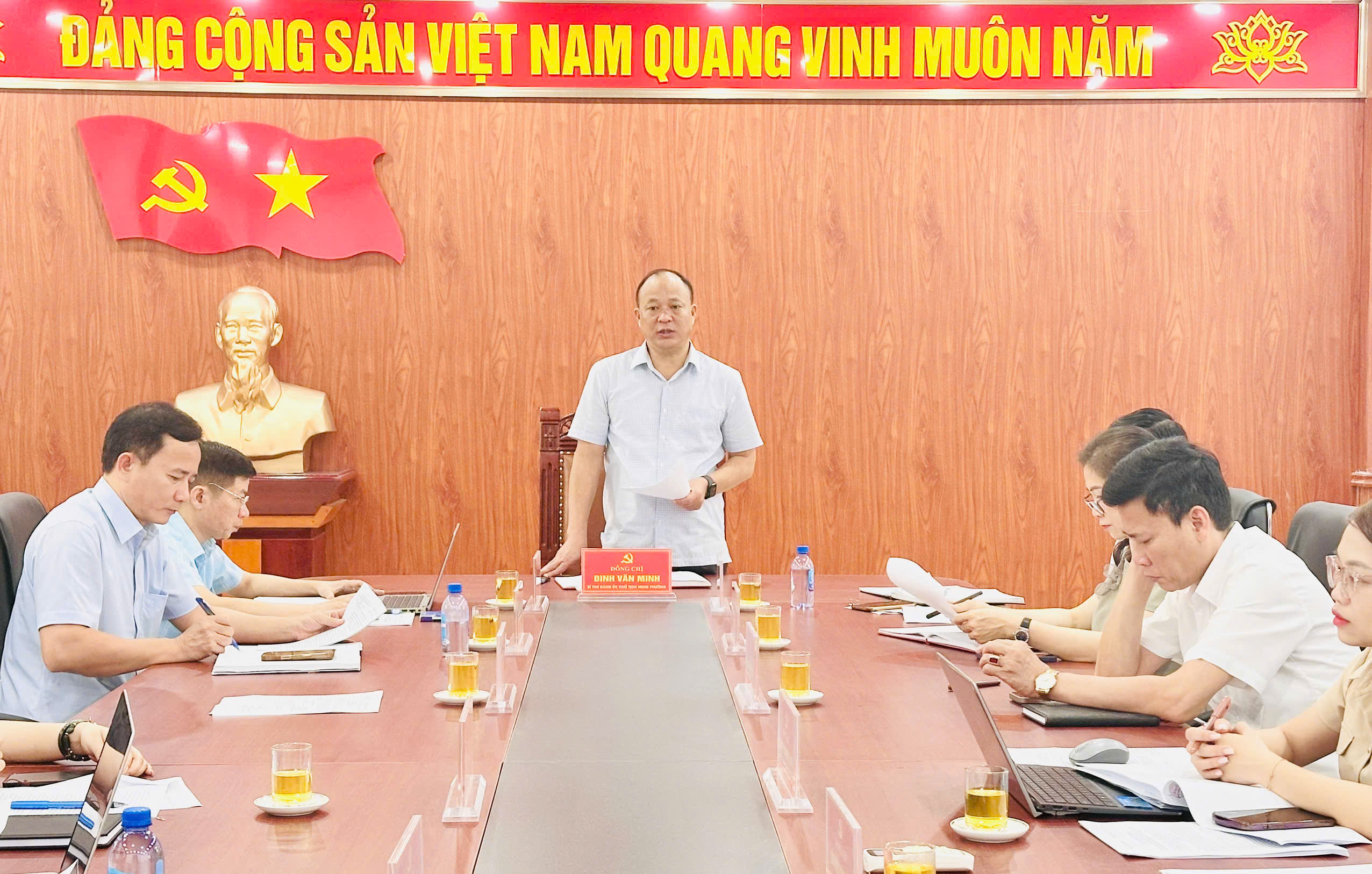 Anh-tin-bai
