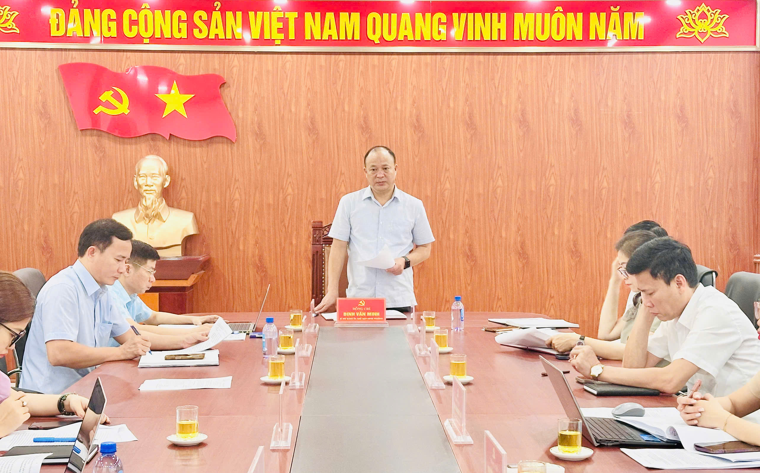 Anh-tin-bai