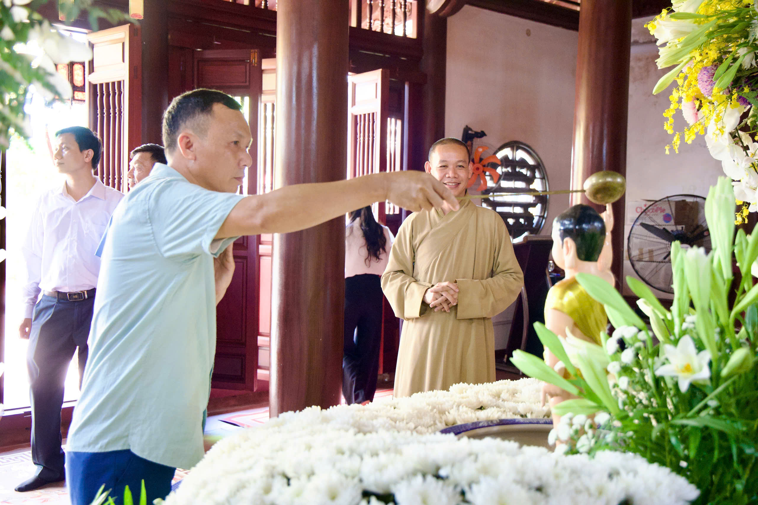 Anh-tin-bai