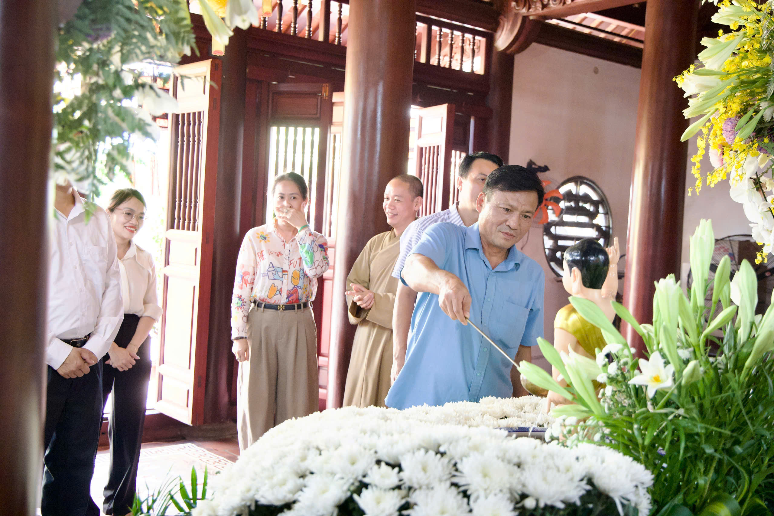 Anh-tin-bai