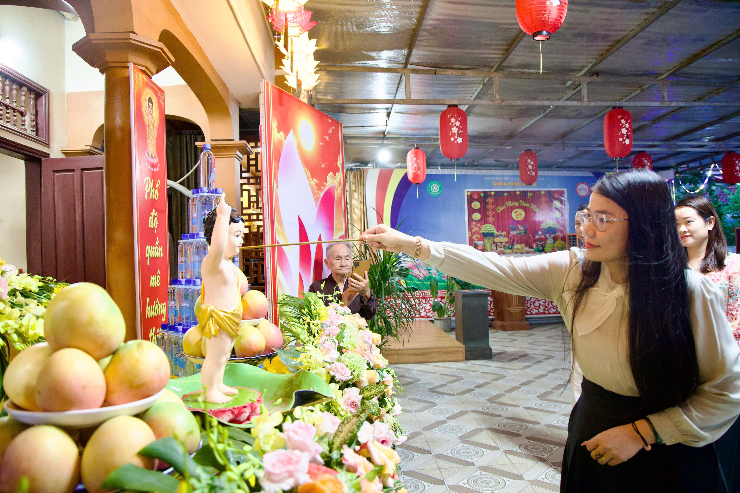 Anh-tin-bai