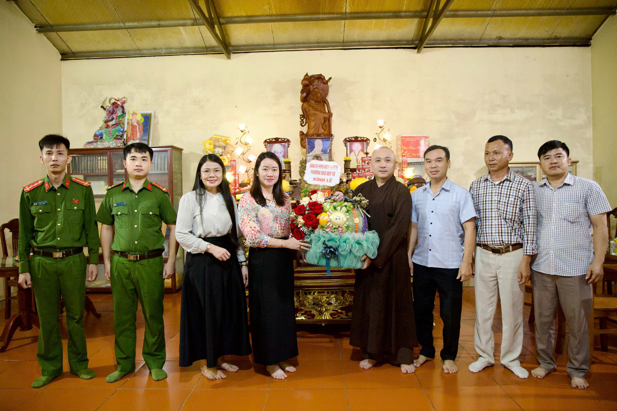 Anh-tin-bai