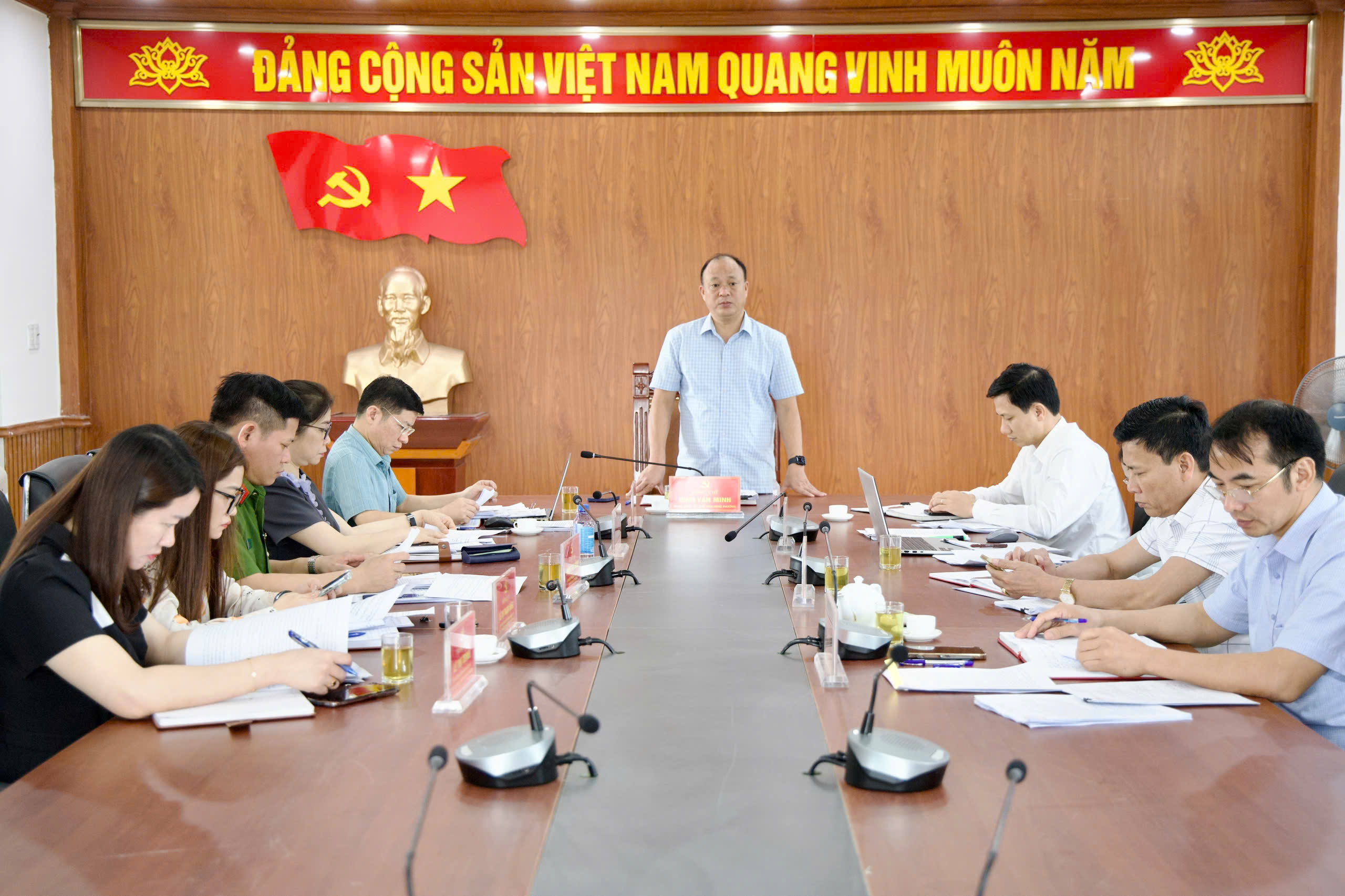 Ban Thường vụ Đảng ủy phường Đào Duy Từ họp cho ý kiến nhiều nội dung quan trọng. 