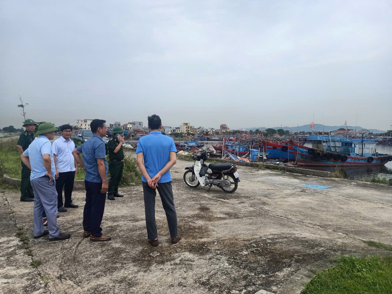 Các hoạt động của Ban Chỉ huy phòng chống thiên tai, tìm kiếm cứu nạn và phòng thủ dân sự phường Hải Bình ứng phó với cơn bão số 3, có tên Quốc tế WIPHA năm 2025.