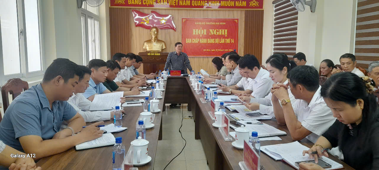 Ban chấp hành đảng bộ phường Hải Bình tổ chức hội nghị lần thứ 14, ban hành các Nghị quyết quan trọng về công tác bảo vệ môi trường và tổ chức công tác đảng.