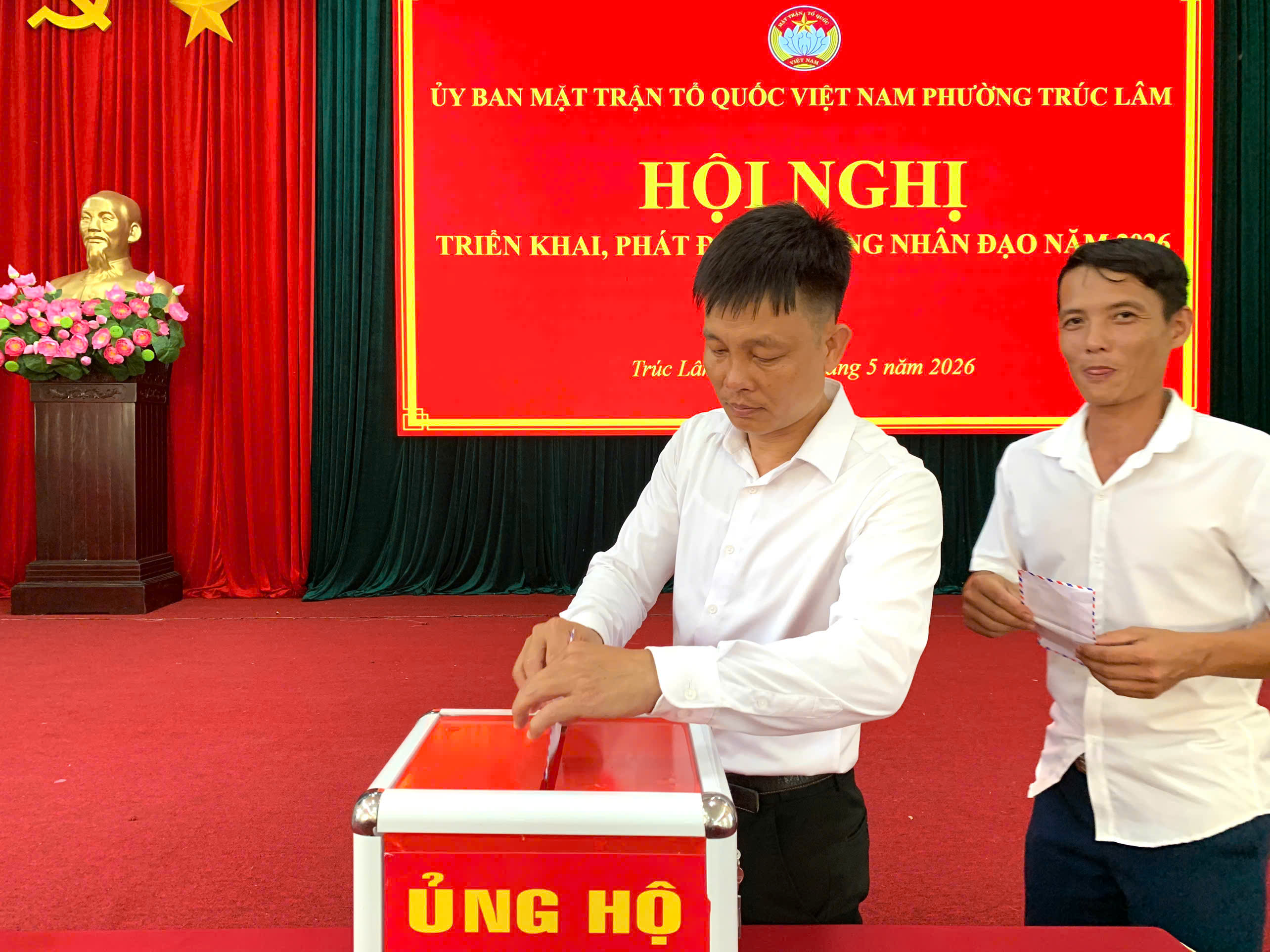 Anh-tin-bai