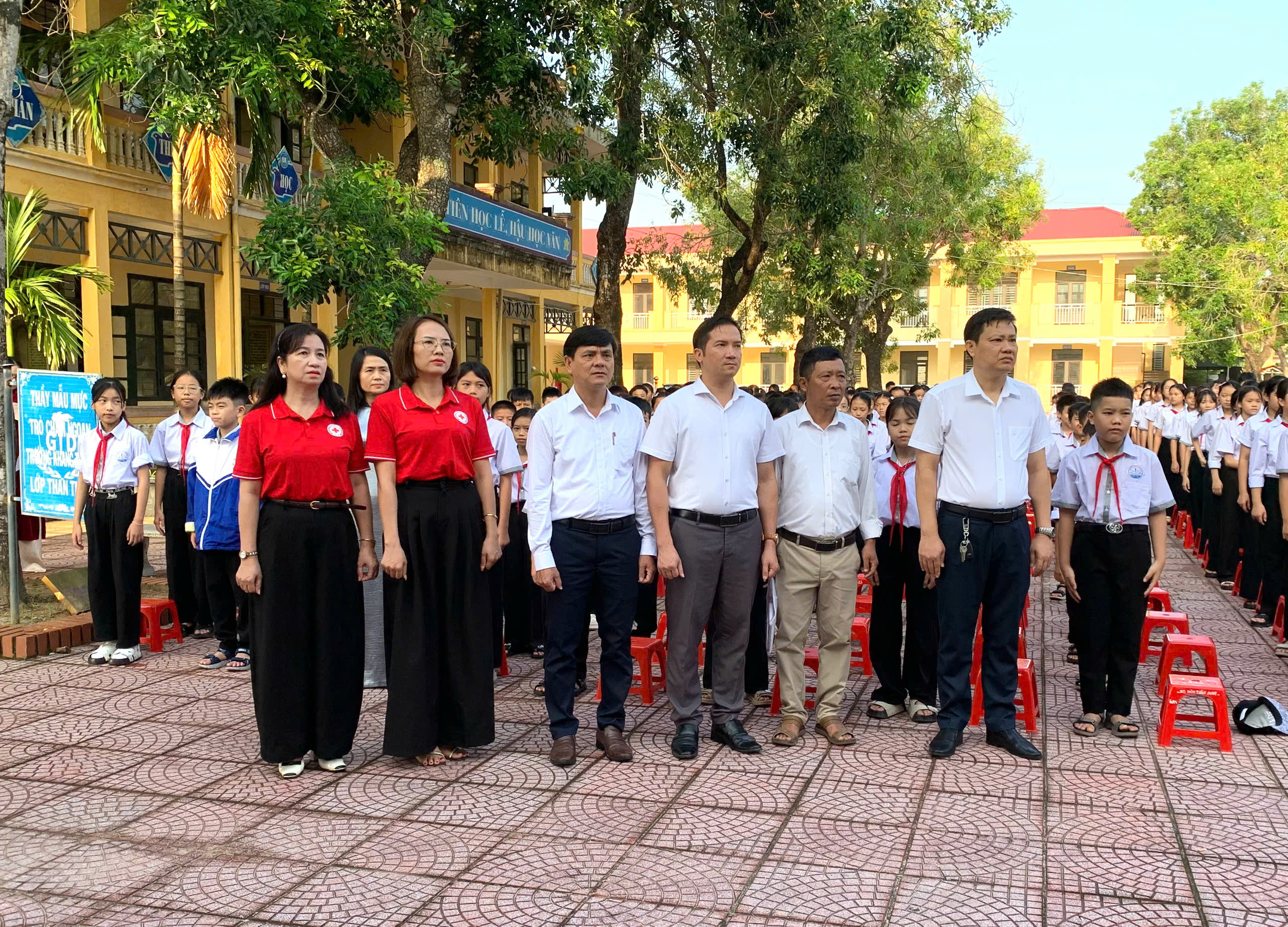 Anh-tin-bai