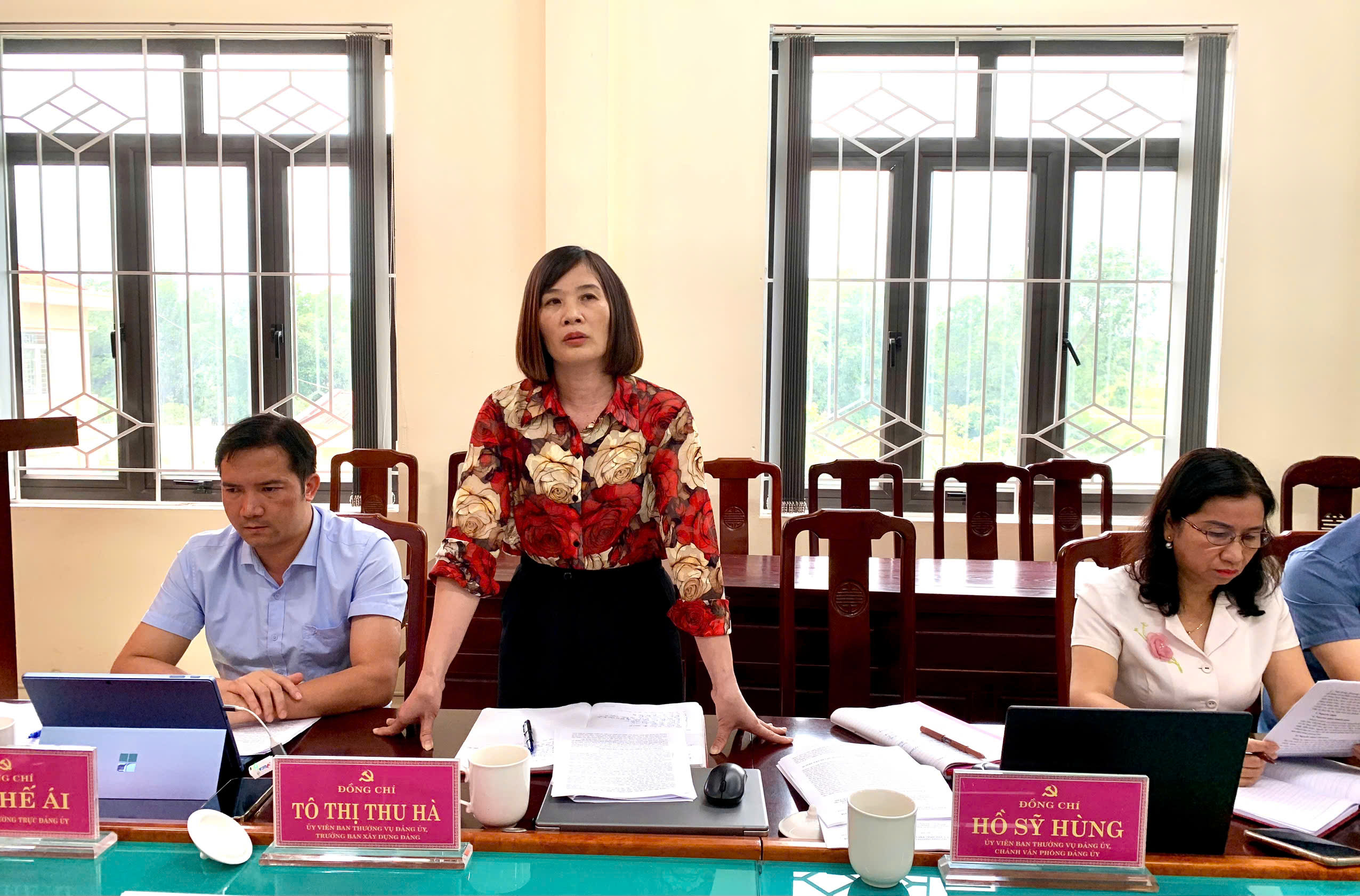 Anh-tin-bai