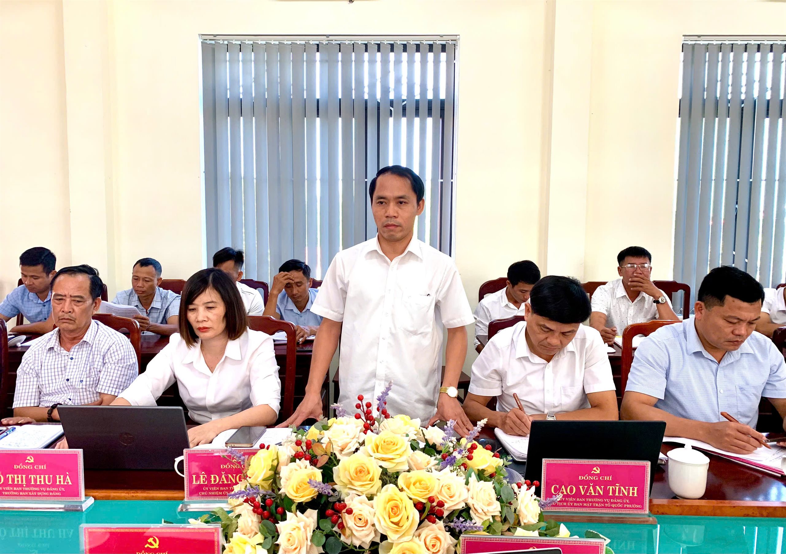 Anh-tin-bai