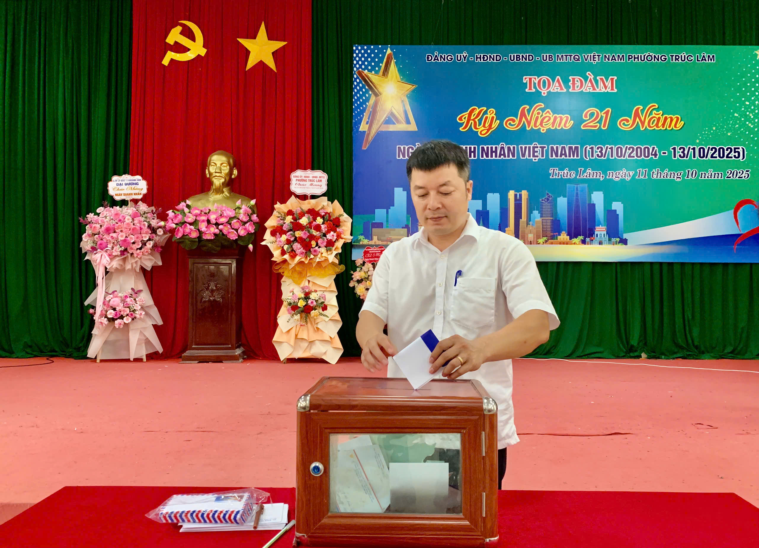 Anh-tin-bai