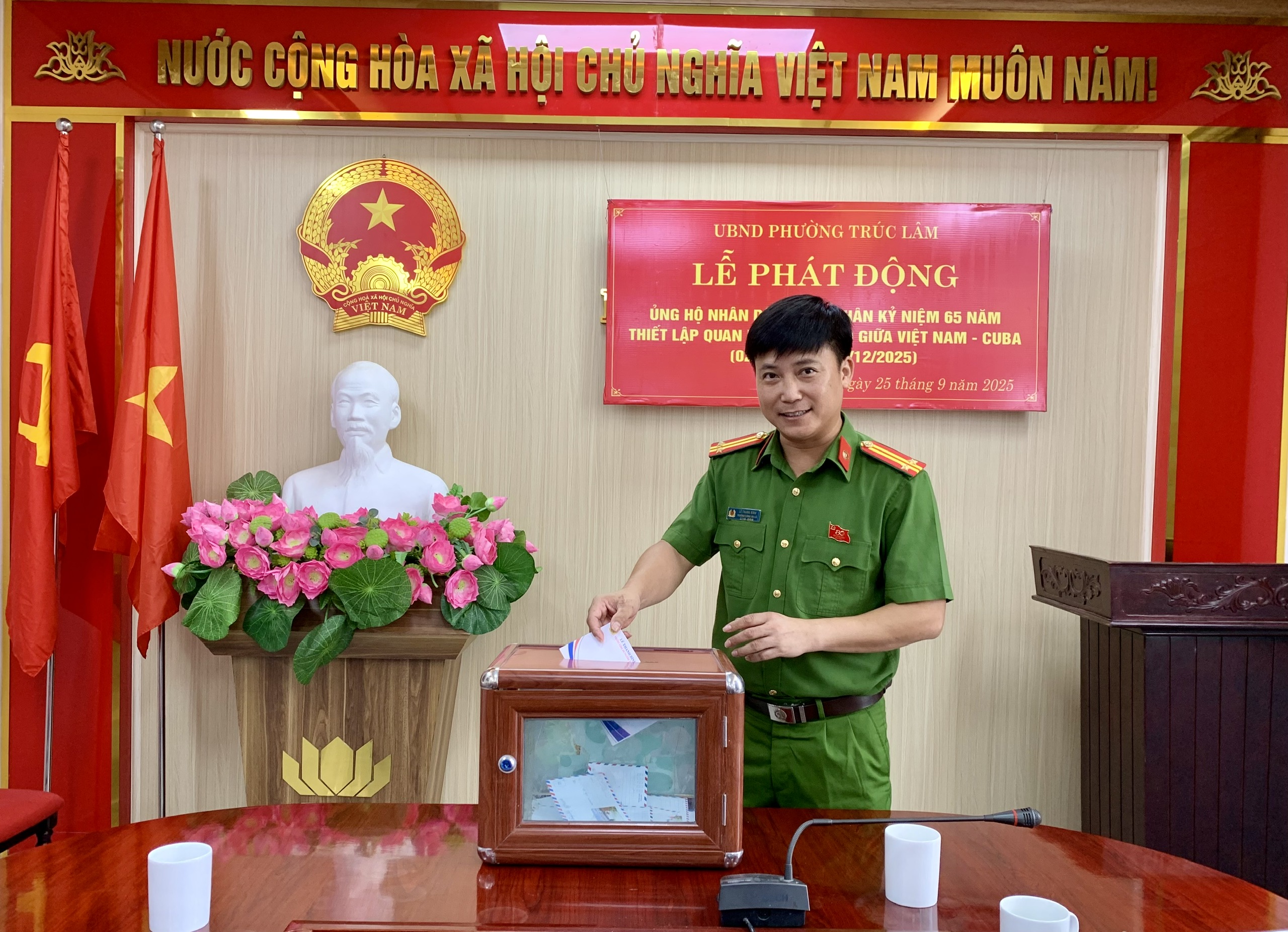 Anh-tin-bai