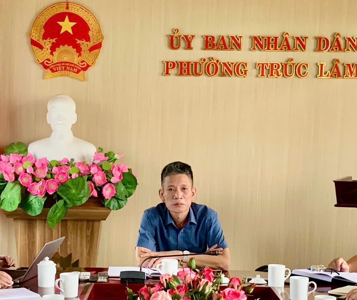 Anh-tin-bai