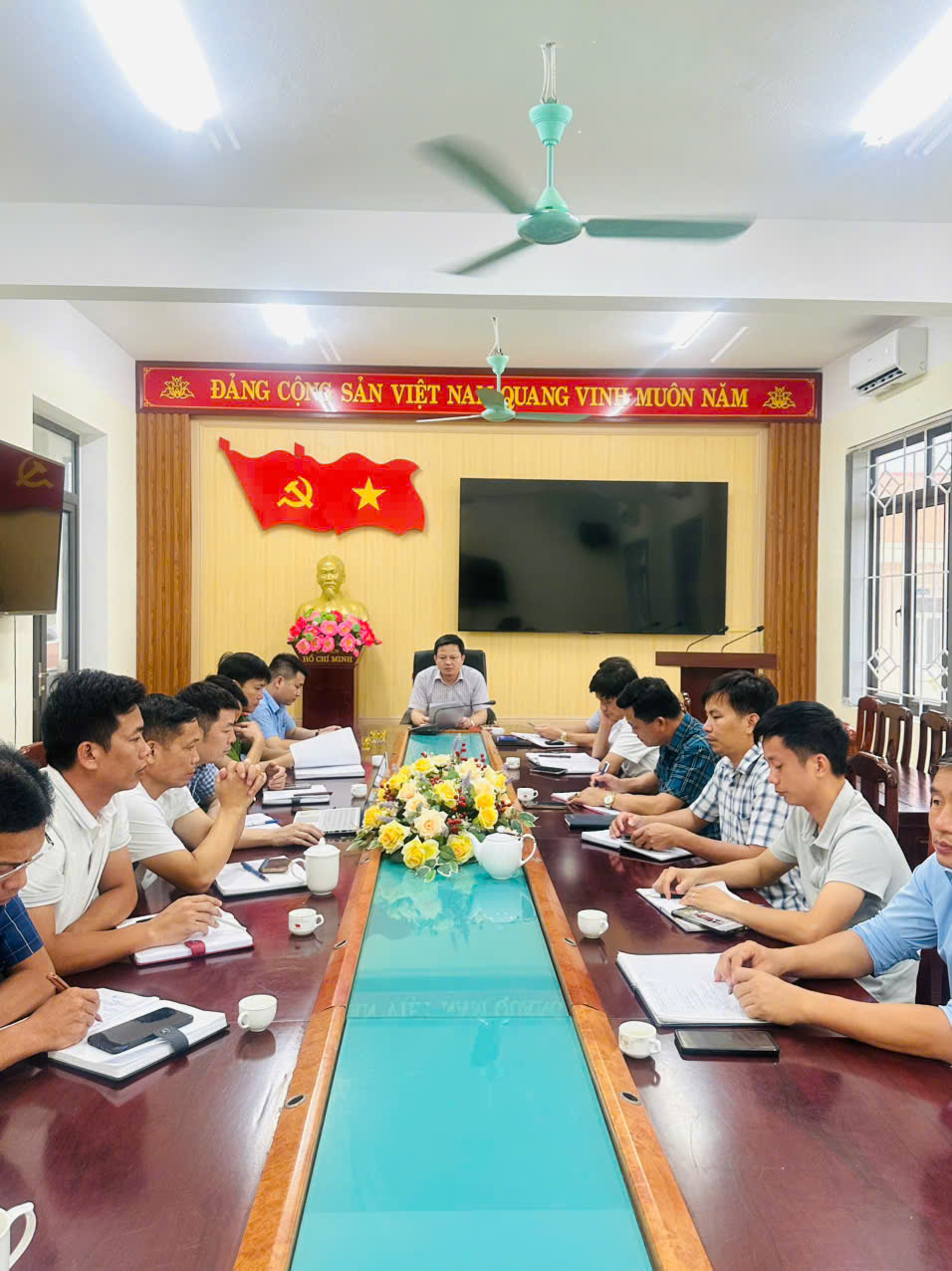 Hội nghị triển khai công tác ứng  phó với bão số 10 trên địa bàn phường Trúc Lâm