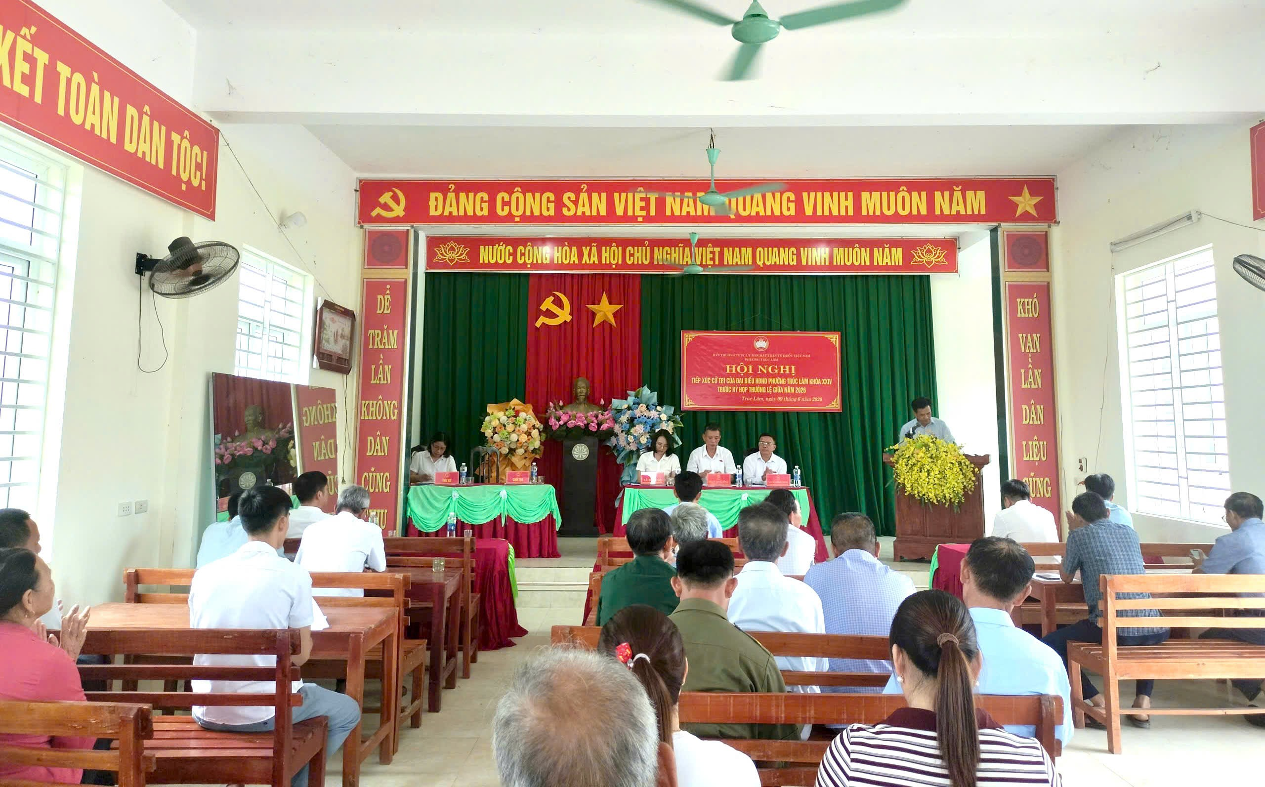 Tổ đại biểu HĐND phường Trúc Lâm  tiếp xúc cử tri trước kỳ họp thường lệ giữa năm 2026