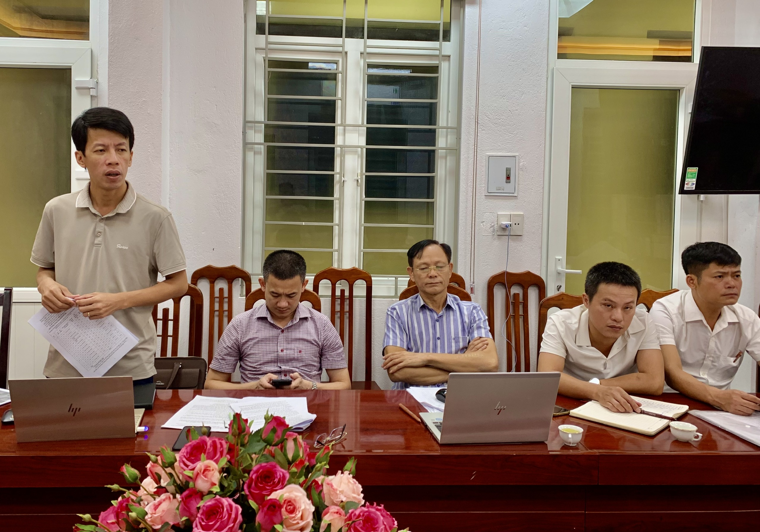 Anh-tin-bai