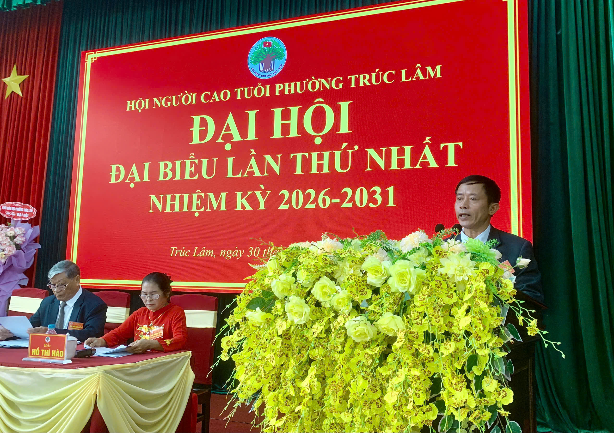 Anh-tin-bai