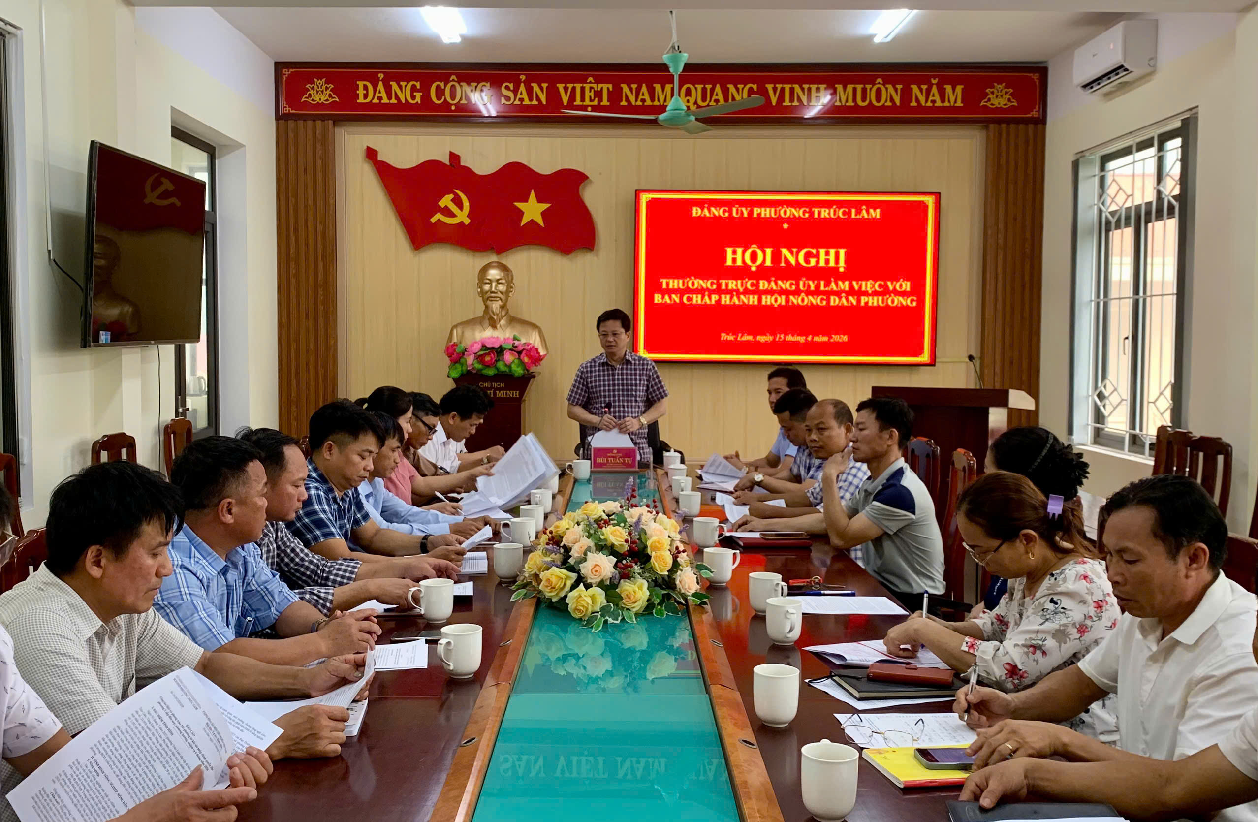 Anh-tin-bai