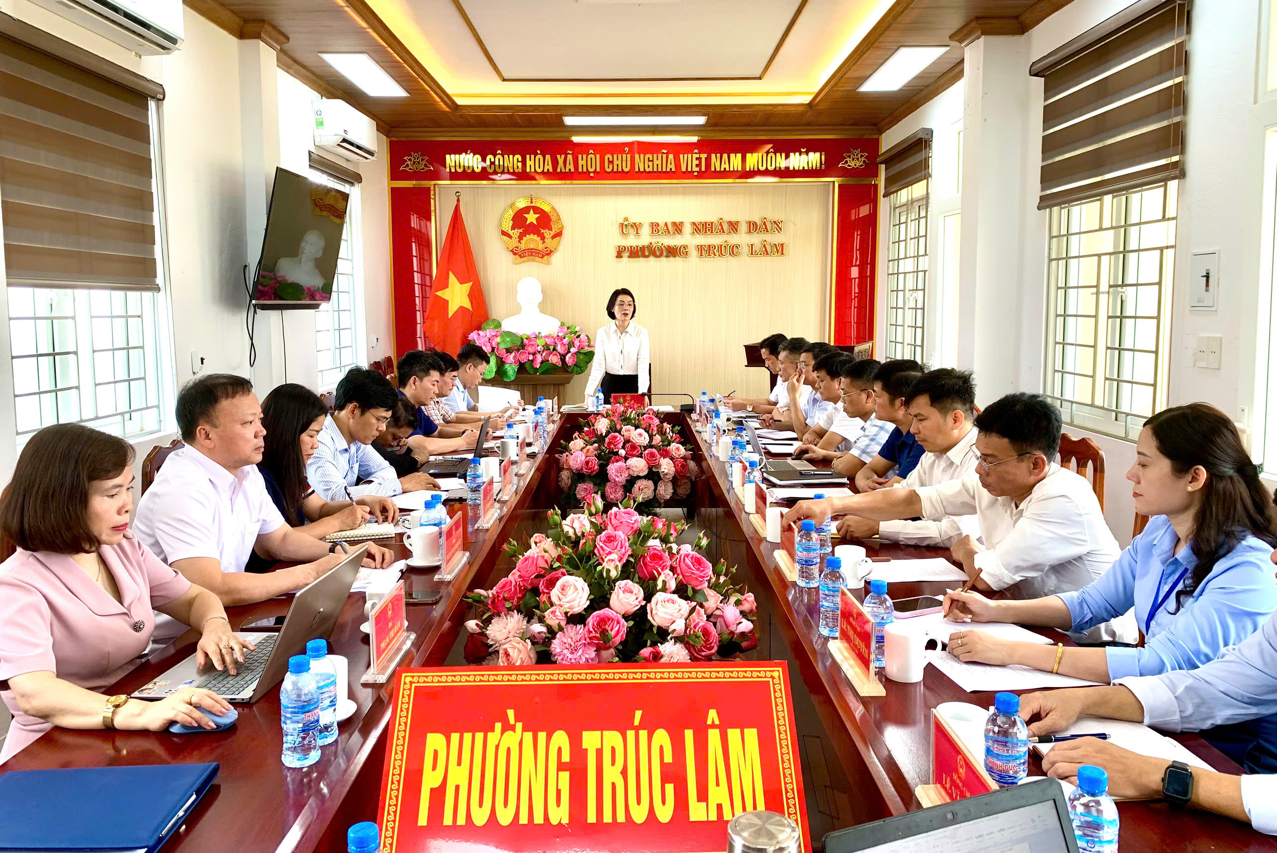 Anh-tin-bai