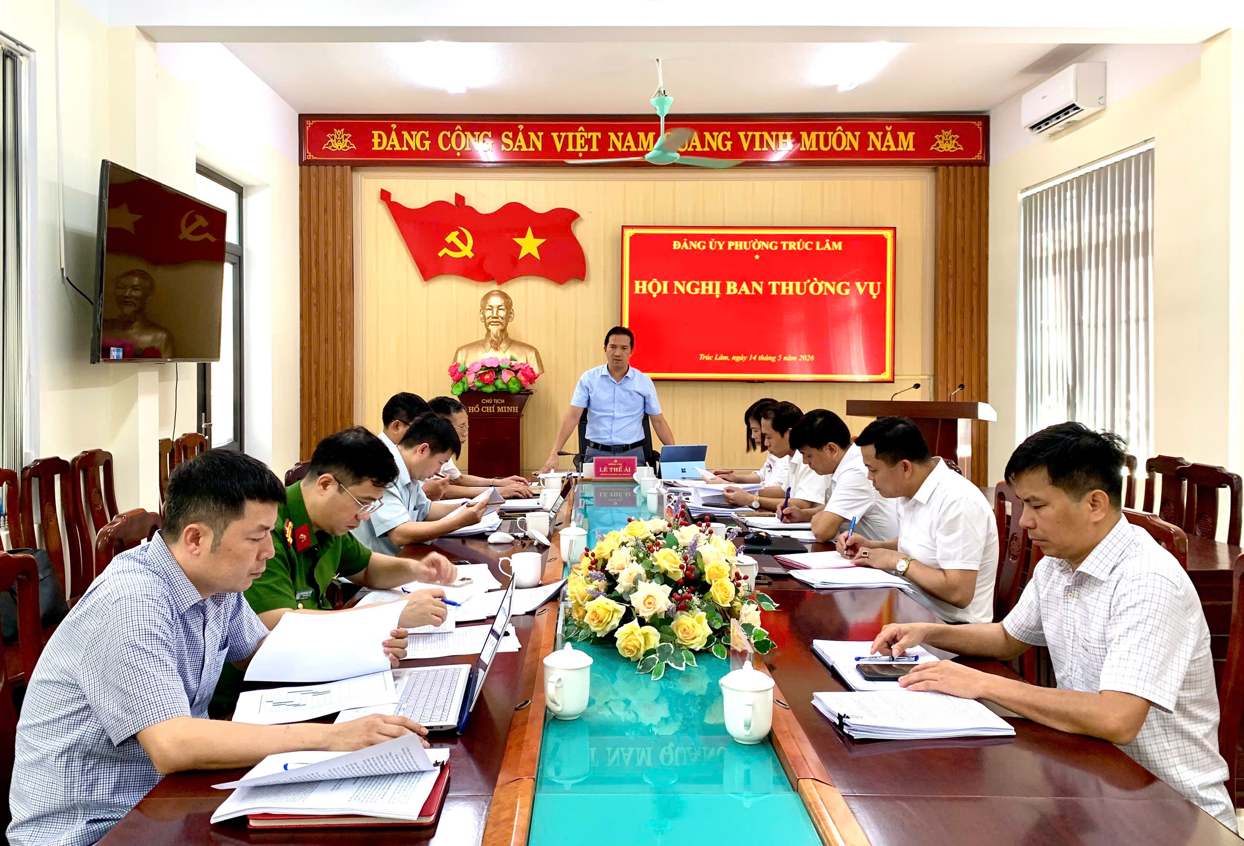 Anh-tin-bai