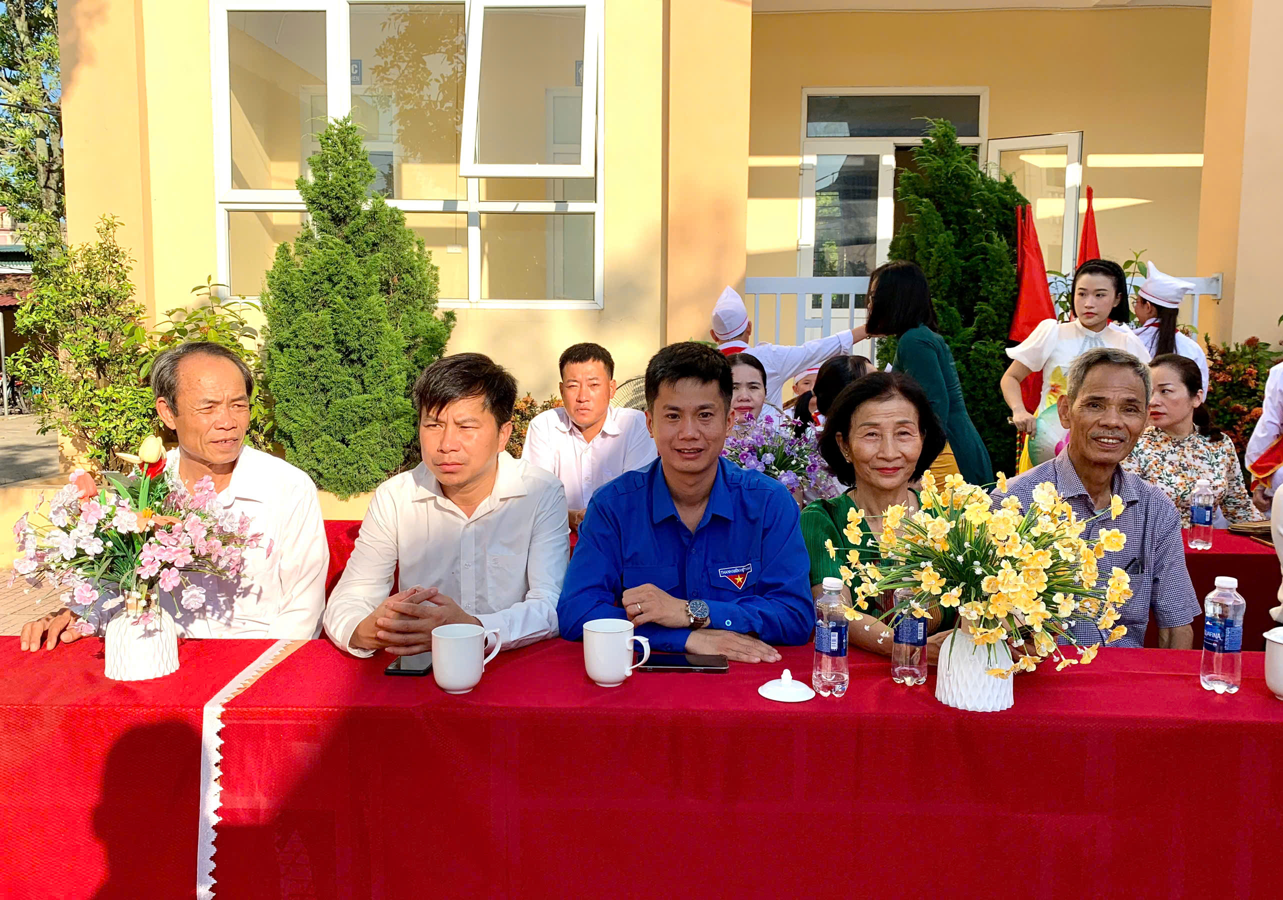 Anh-tin-bai