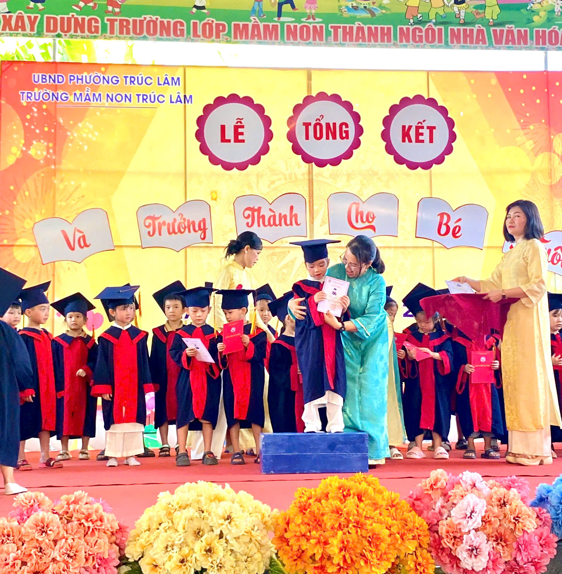 ĐỒNG CHÍ NGUYỄN VĂN SỰ DỰ TỔNG KẾT NĂM HỌC 2025 – 2026 TẠI TRƯỜNG MẦM NON TRÚC LÂM