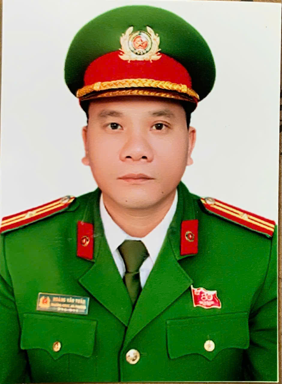 HOÀNG VĂN TUẤN