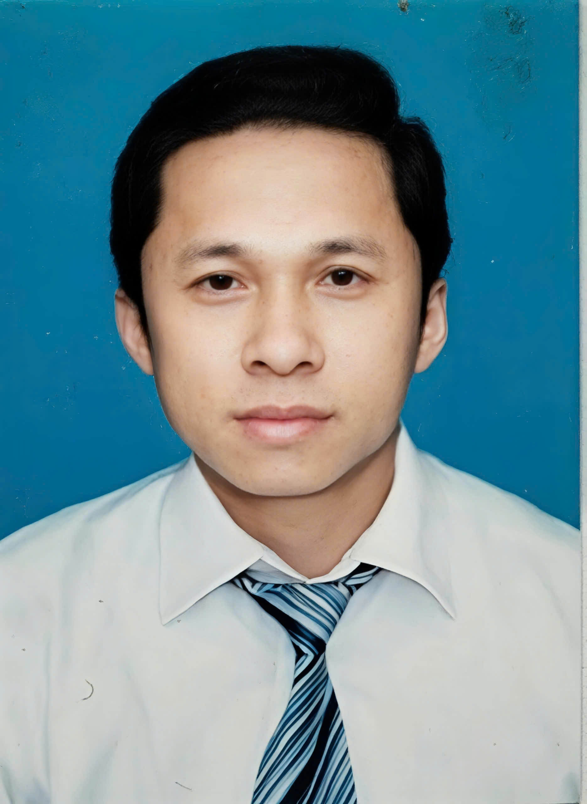 NGUYỄN HỮU HINH