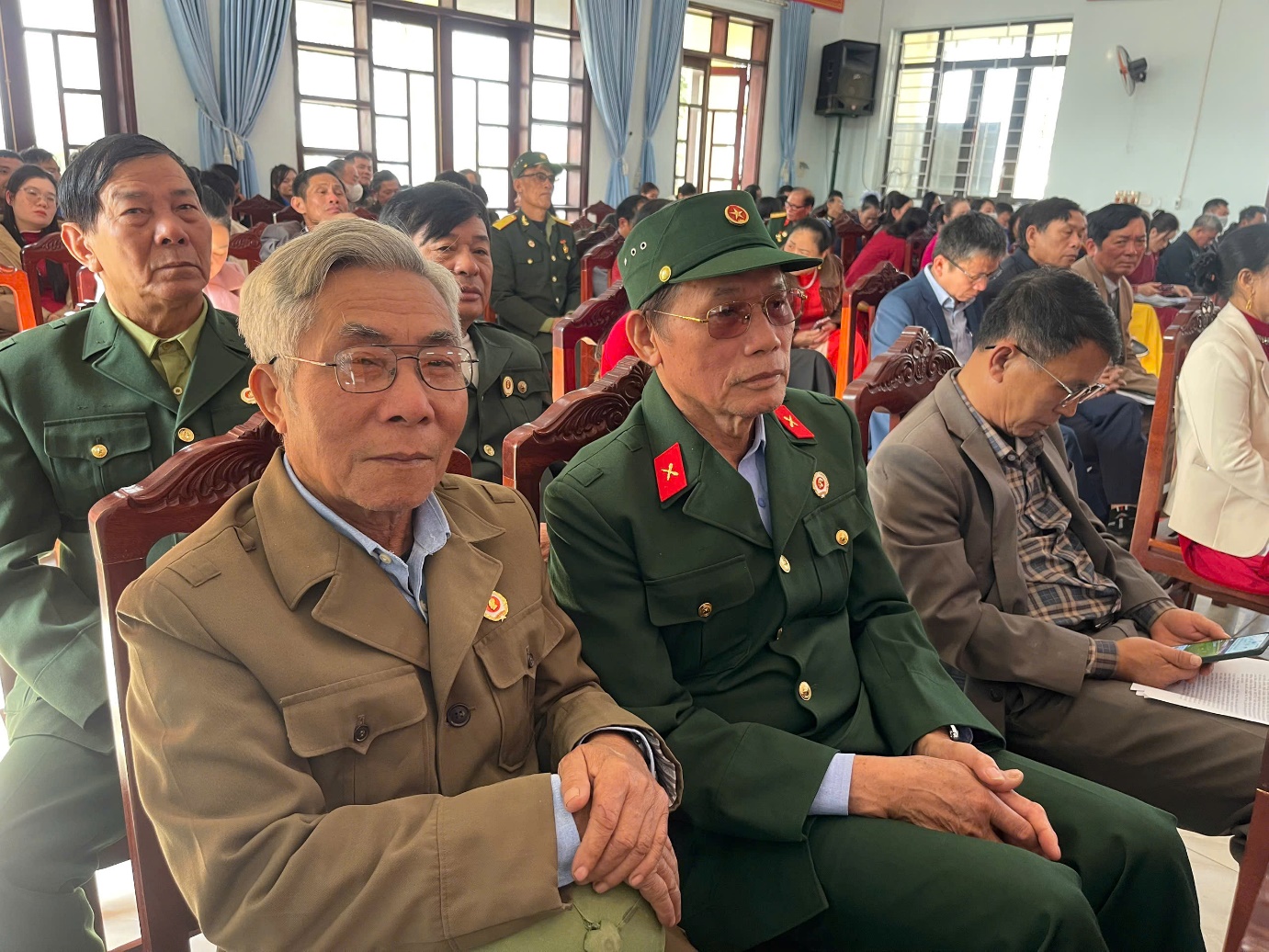 C:\Users\Admin\Desktop\New folder (2)\z7410228612093_730eb372c4ce2c3a34d48dc16d2b7e05.jpg