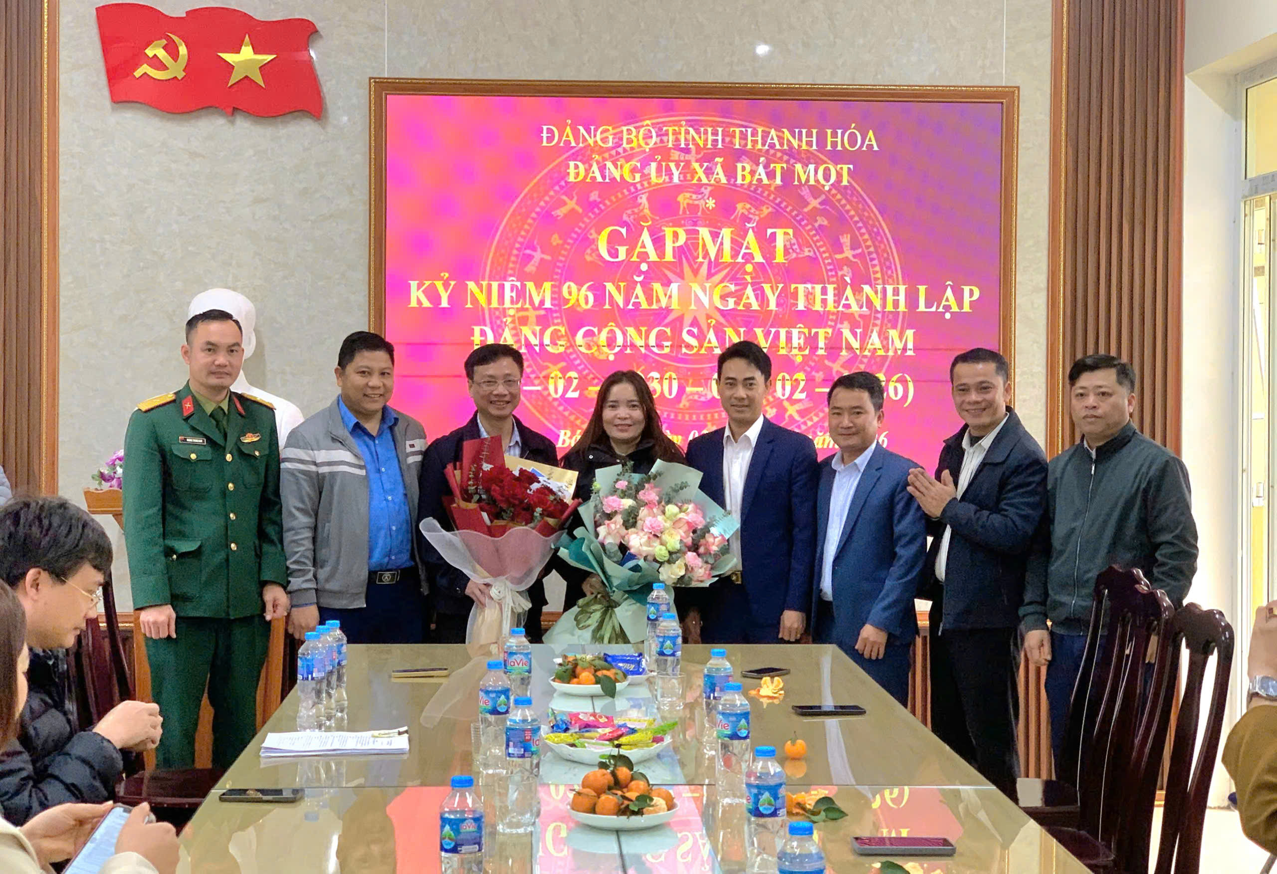 Anh-tin-bai
