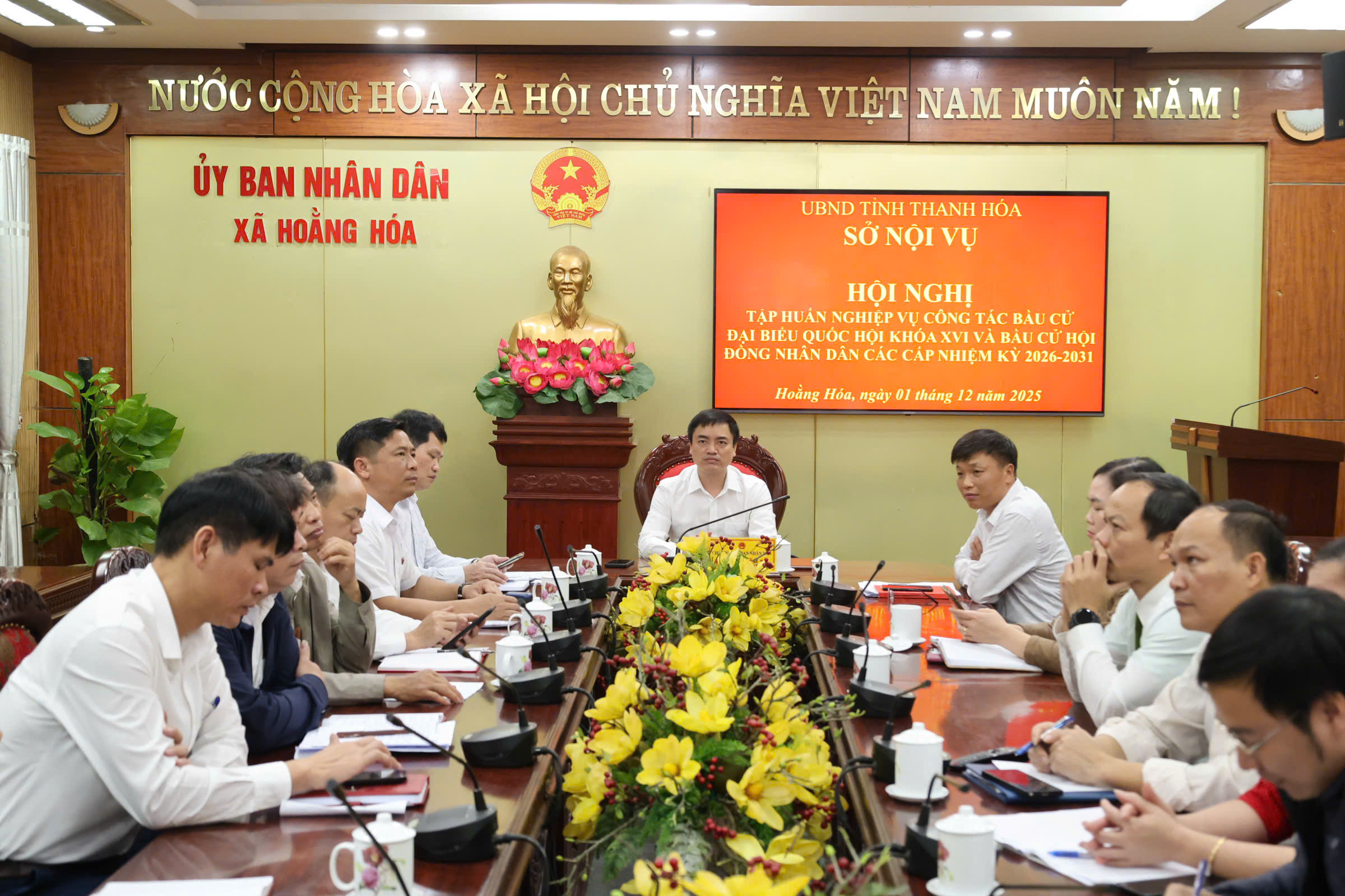 XÃ HOẰNG HÓA THAM DỰ HỘI NGHỊ TẬP HUẤN NGHIỆP VỤ CÔNG TÁC BẦU CỬ ĐẠI BIỂU QUỐC HỘI KHÓA XVI VÀ ĐẠI BIỂU HĐND CÁC CẤP NHIỆM KỲ 2026 – 2031