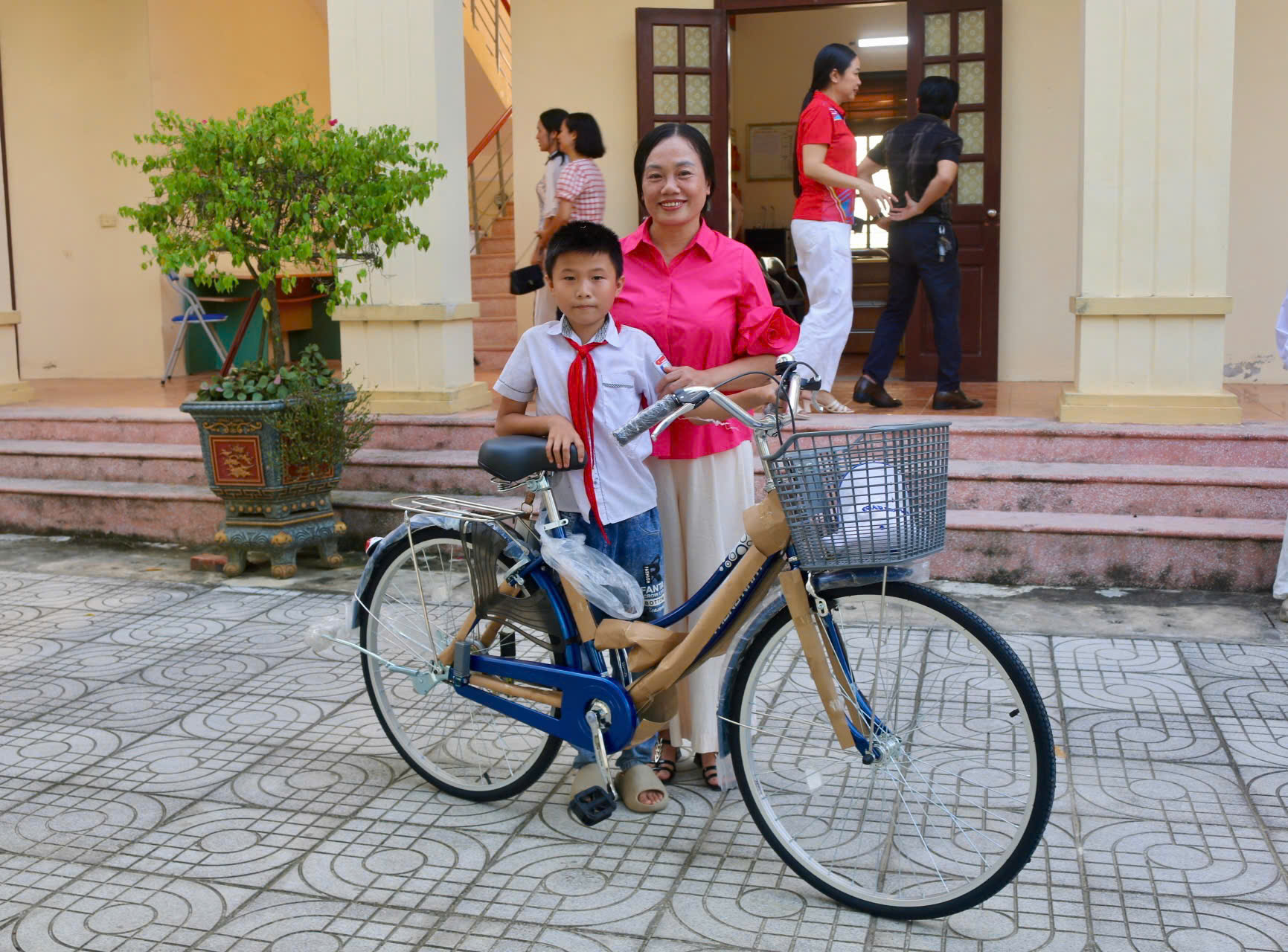 Anh-tin-bai