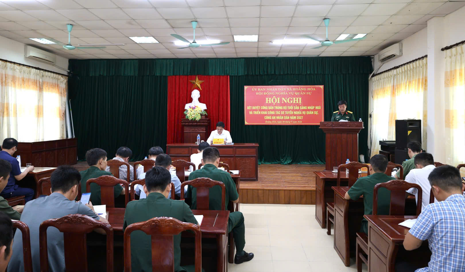 UBND XÃ HOẰNG HÓA TỔ CHỨC HỘI NGHỊ TRIỂN KHAI CÔNG TÁC TUYỂN CHỌN VÀ GỌI CÔNG DÂN NHẬP NGŨ NĂM 2027